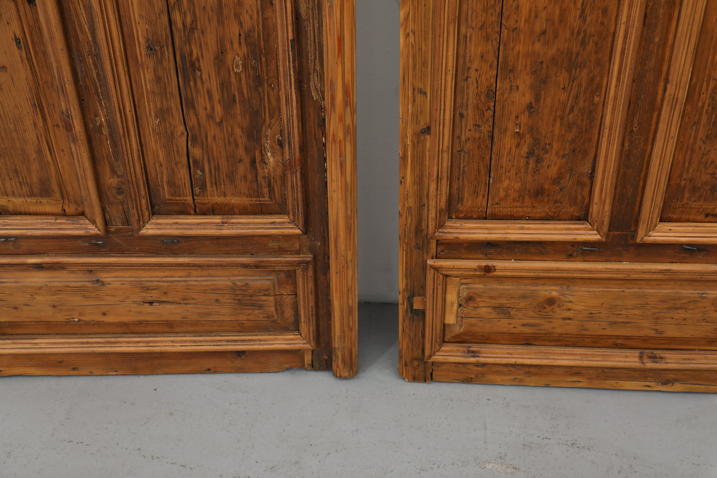 VINTAGE DBL FRENCH METAL DOOR A151