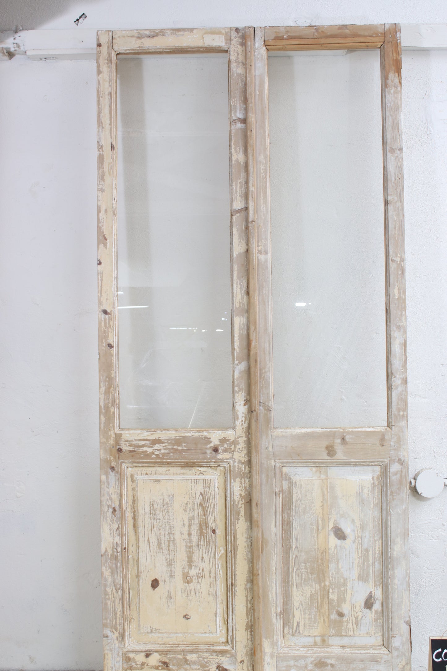 VINTAGE DBL FRENCH GLASS DOOR L074