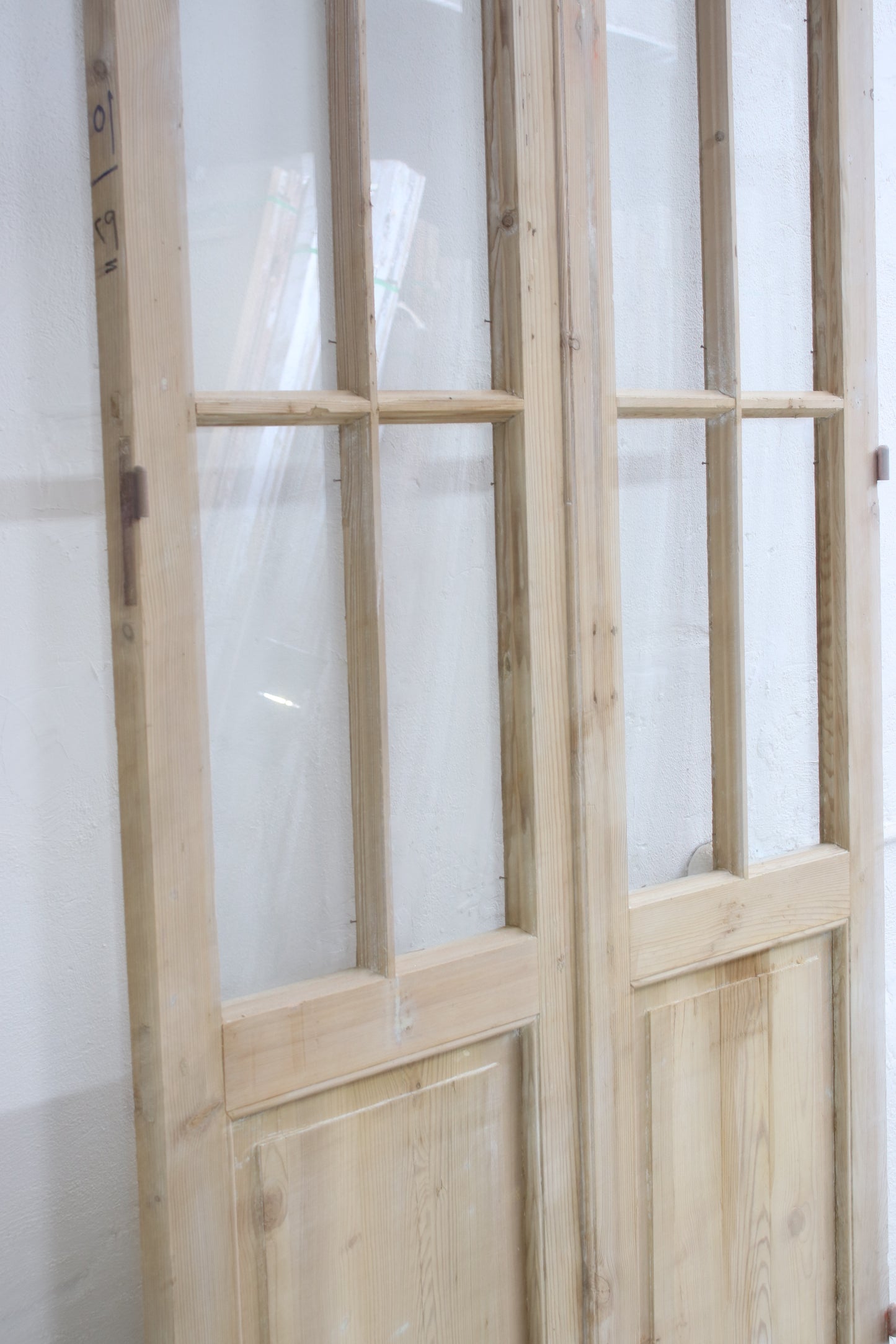 VINTAGE DBL FRENCH GLASS DOOR L075