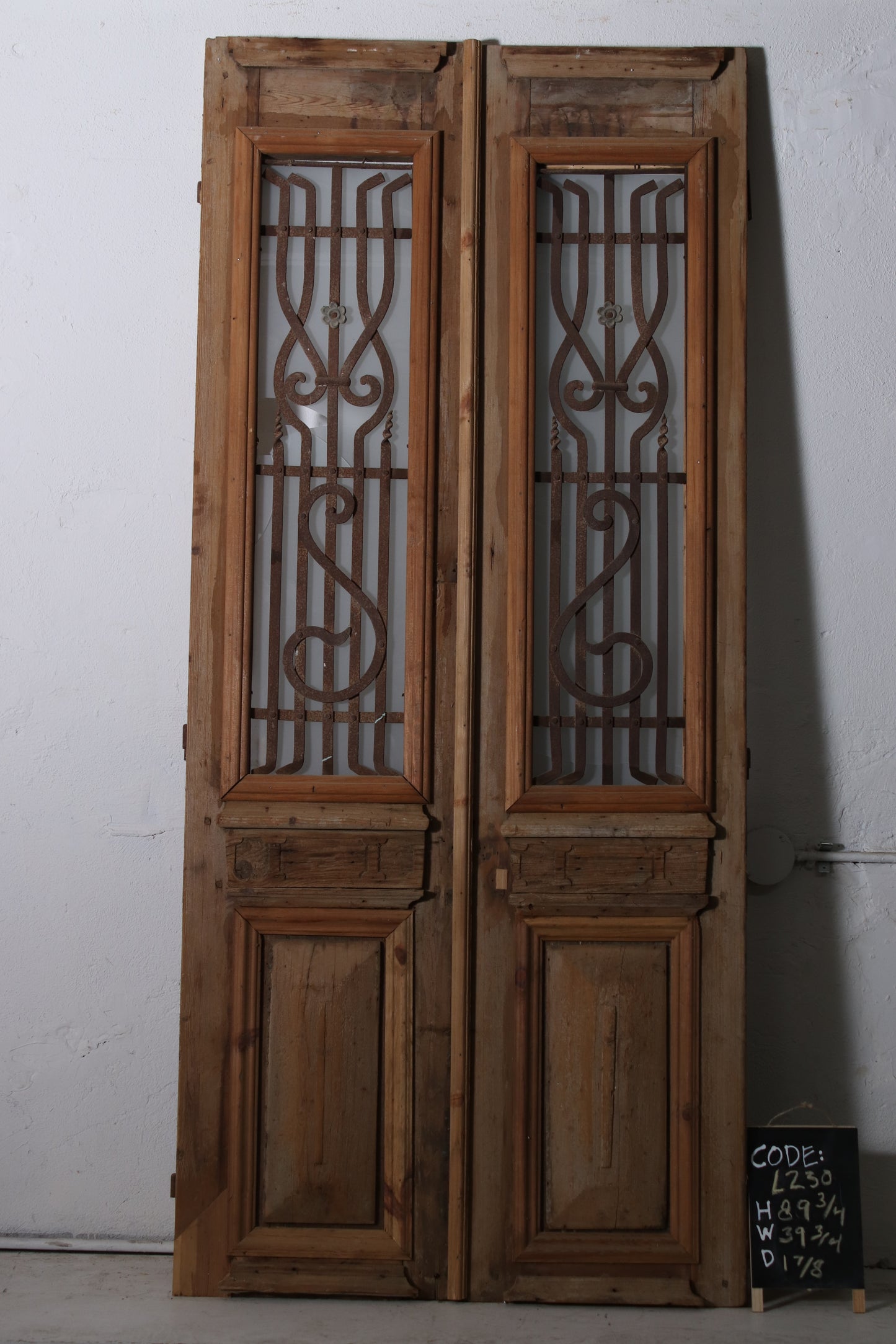 VINTAGE DBL FRENCH METAL GLASS DOOR L230