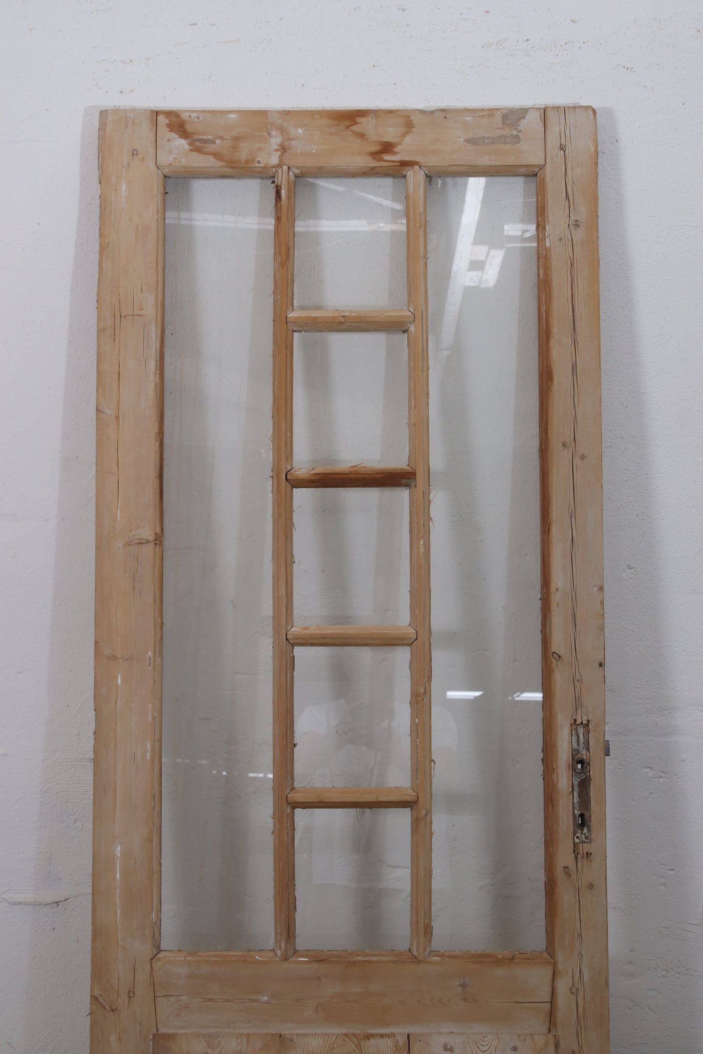 VINTAGE SINGLE GLASS DOOR L258