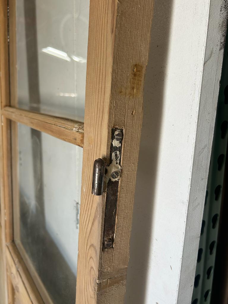 VINTAGE DBL FRENCH GLASS DOOR L079