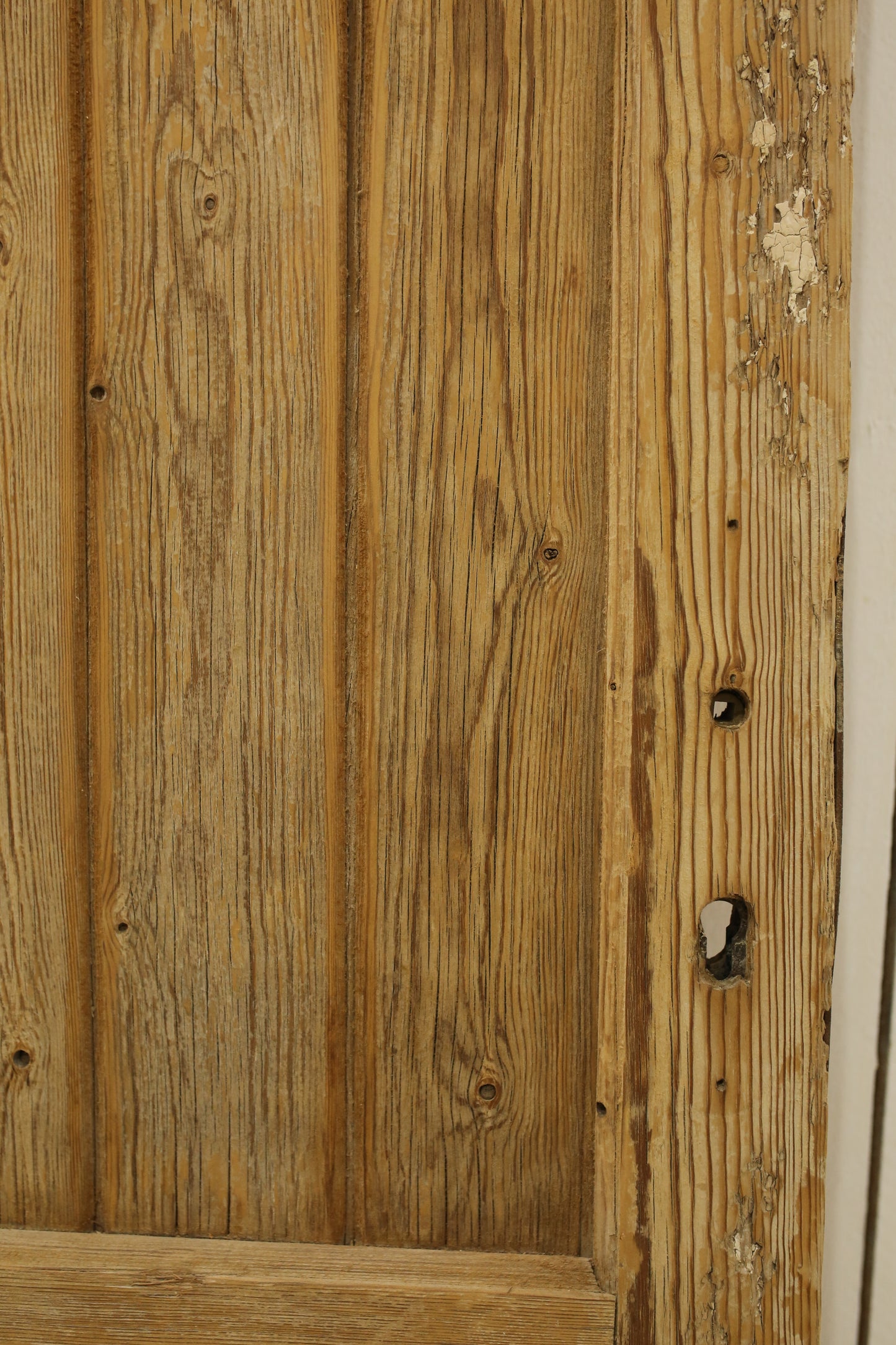 VINTAGE SINGLE DOOR A448
