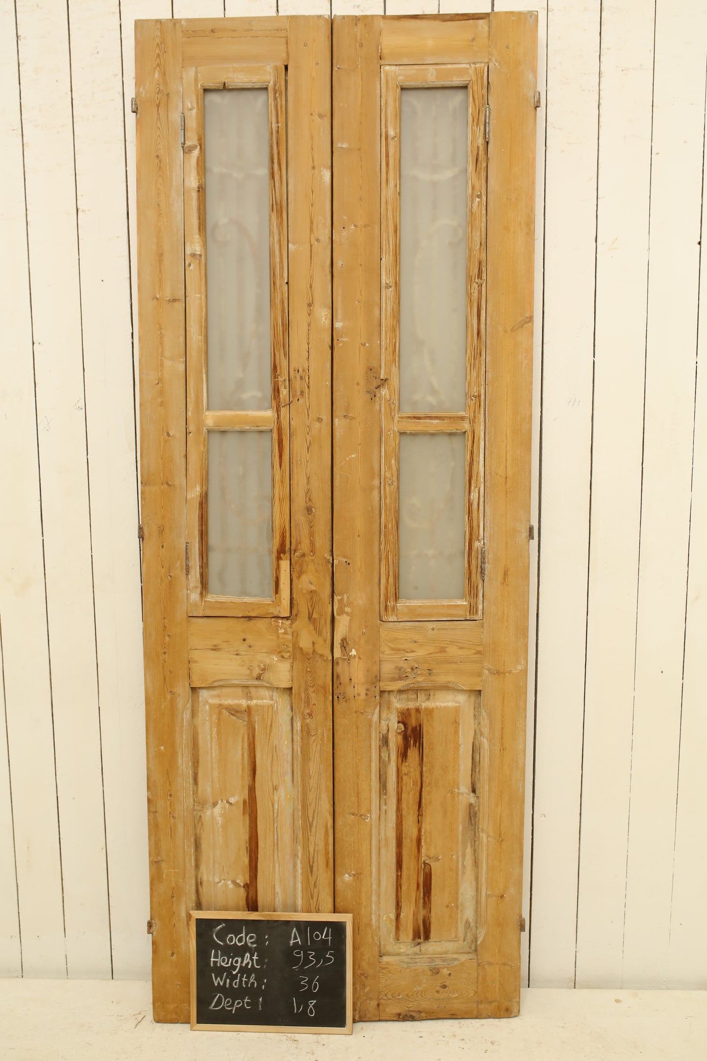VINTAGE DBL FRENCH METAL DOOR A104