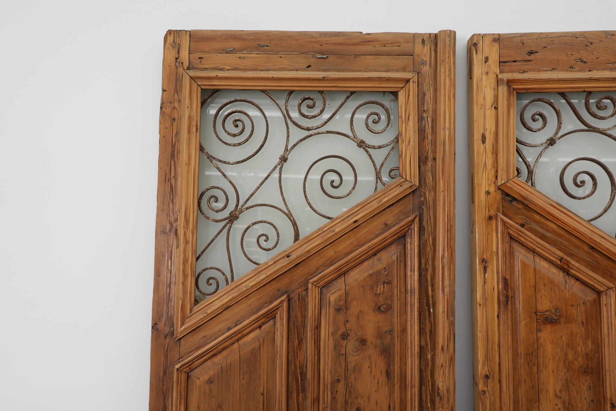 VINTAGE DBL FRENCH METAL DOOR A151