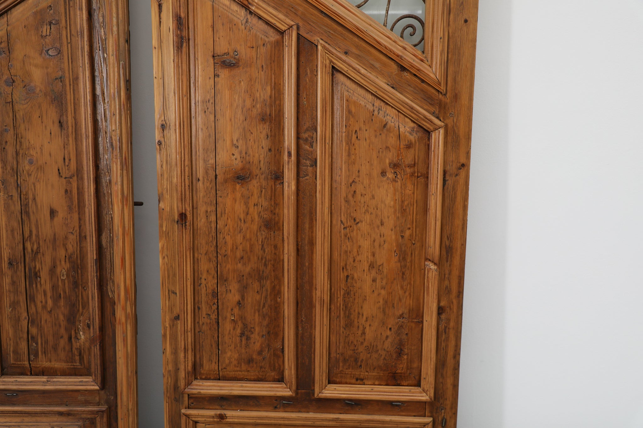 VINTAGE DBL FRENCH METAL DOOR A151