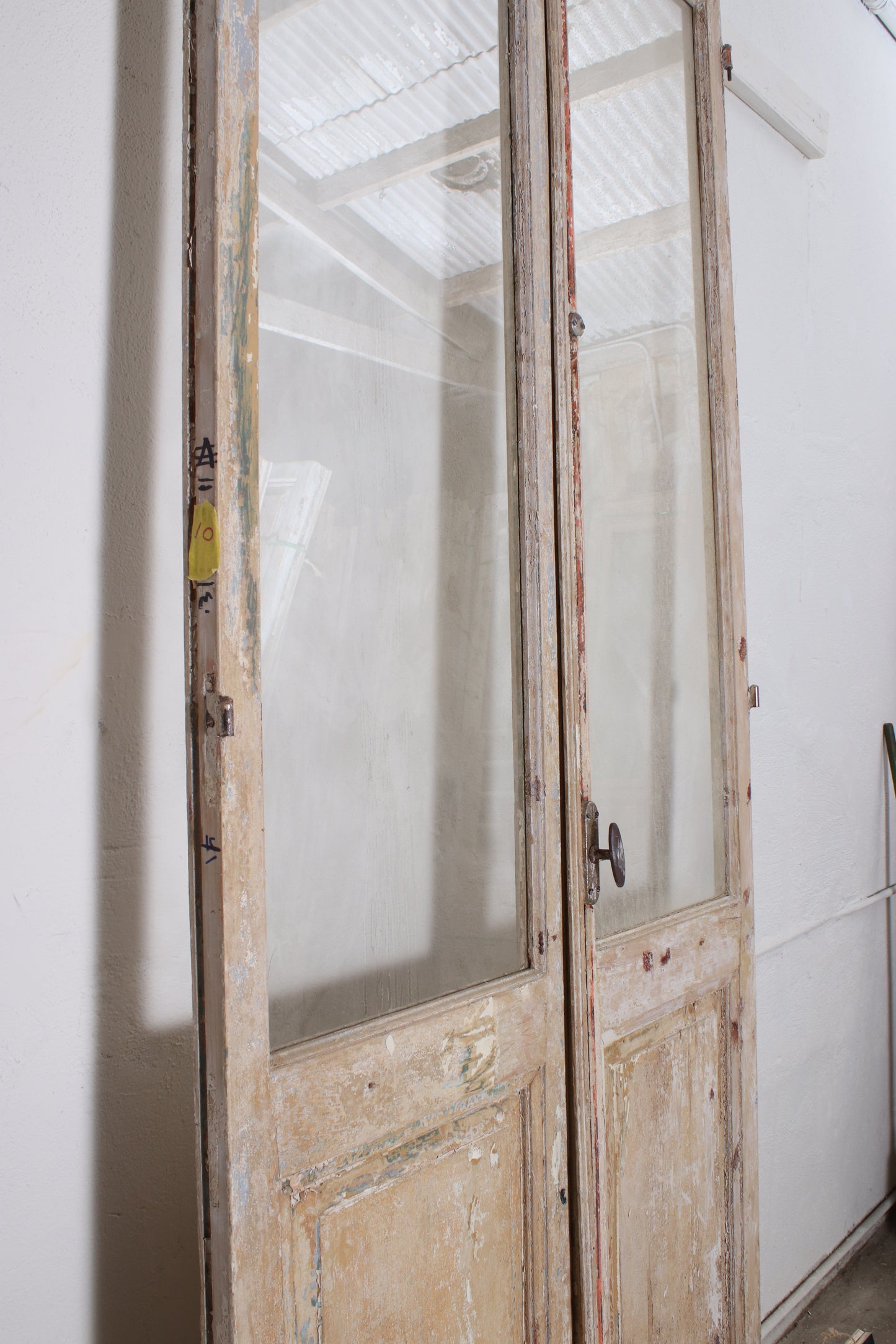 VINTAGE DBL FRENCH GLASS DOOR L025