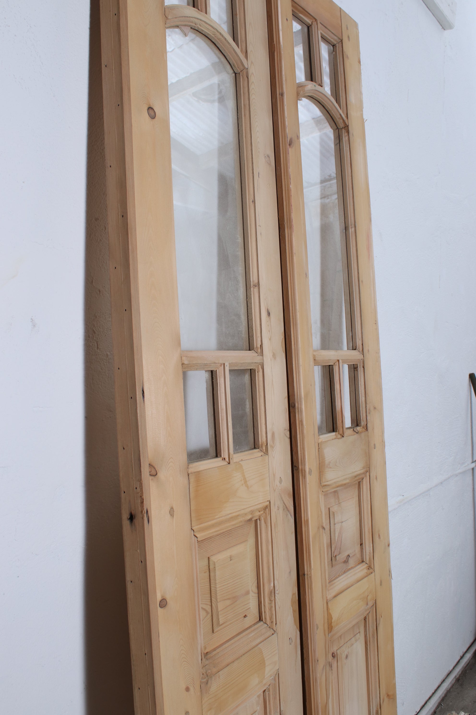 VINTAGE DBL FRENCH GLASS DOOR L027