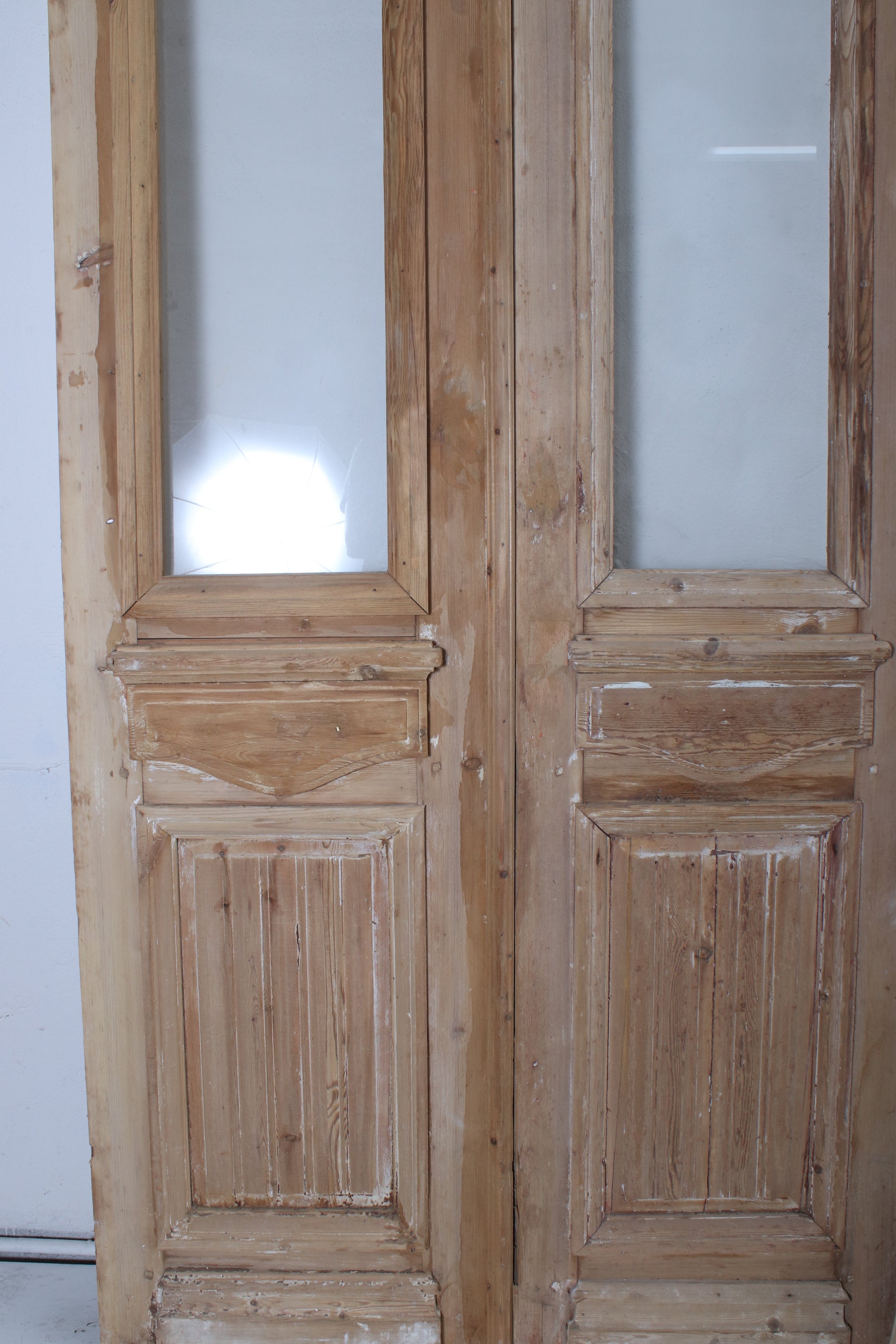 VINTAGE DBL FRENCH GLASS DOOR L029