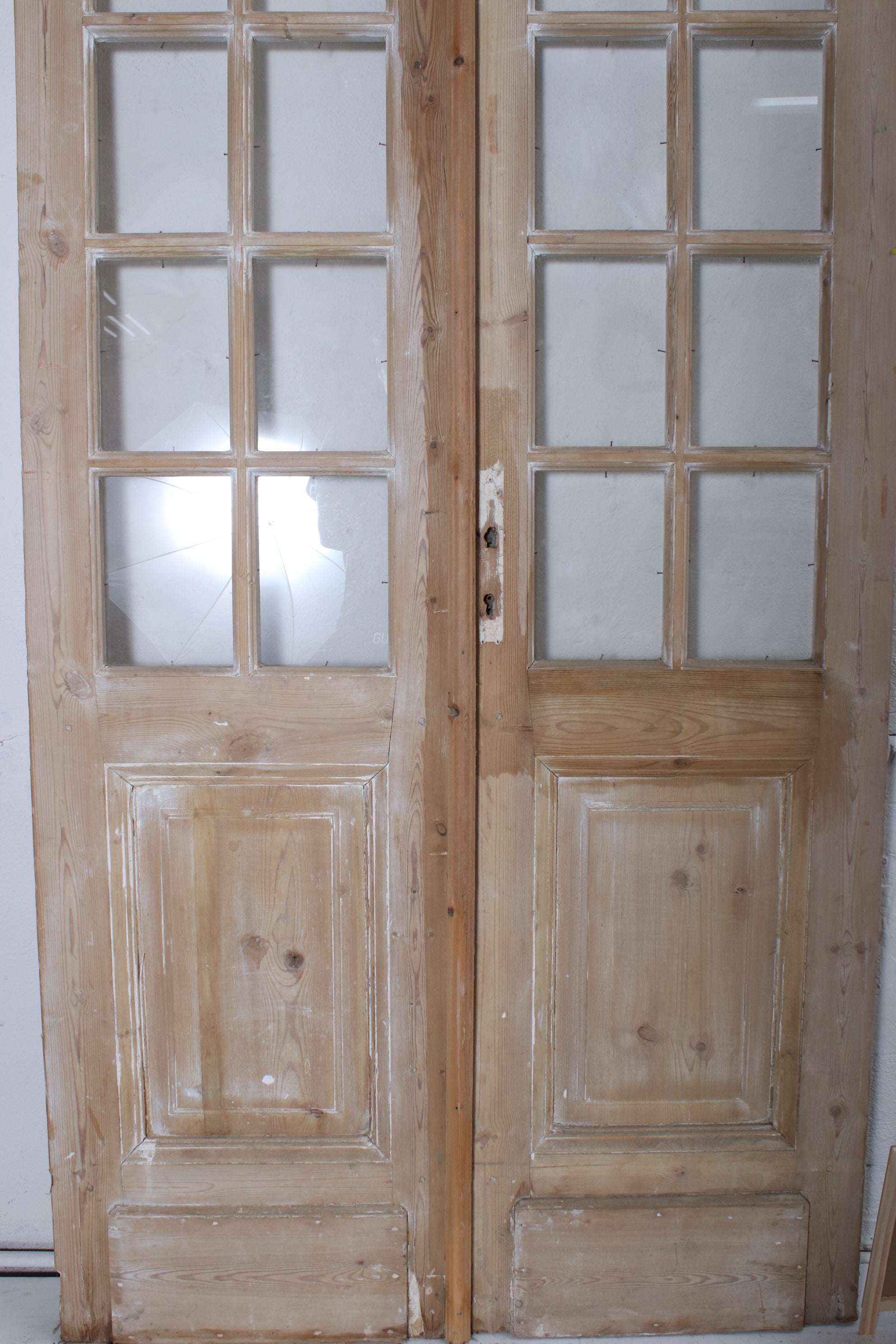 VINTAGE DBL FRENCH GLASS DOOR L030