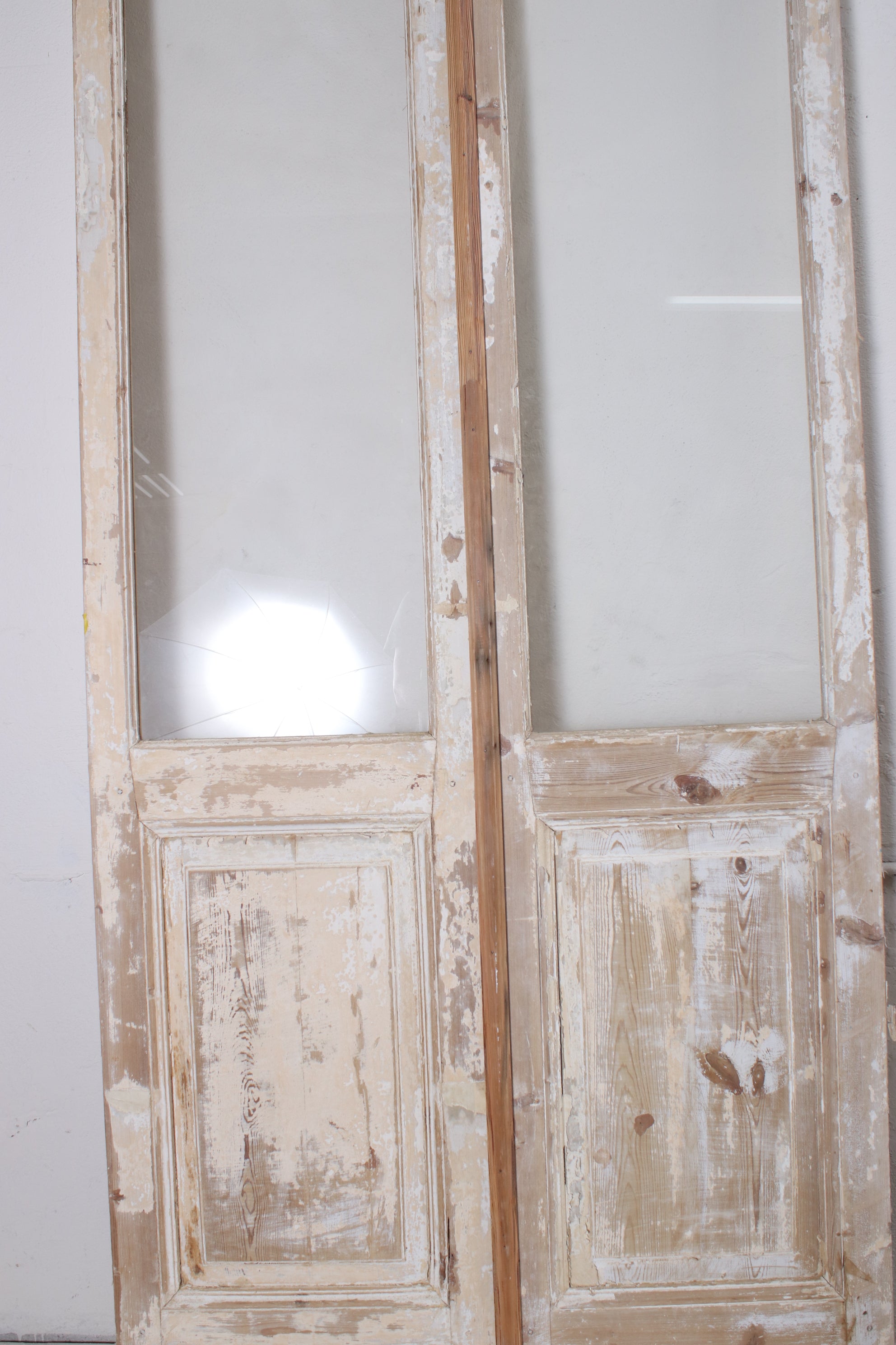 VINTAGE DBL FRENCH GLASS DOOR L035