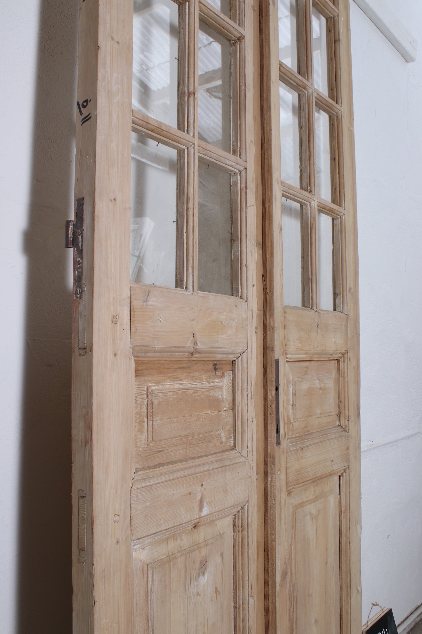 VINTAGE DBL FRENCH GLASS DOOR L036