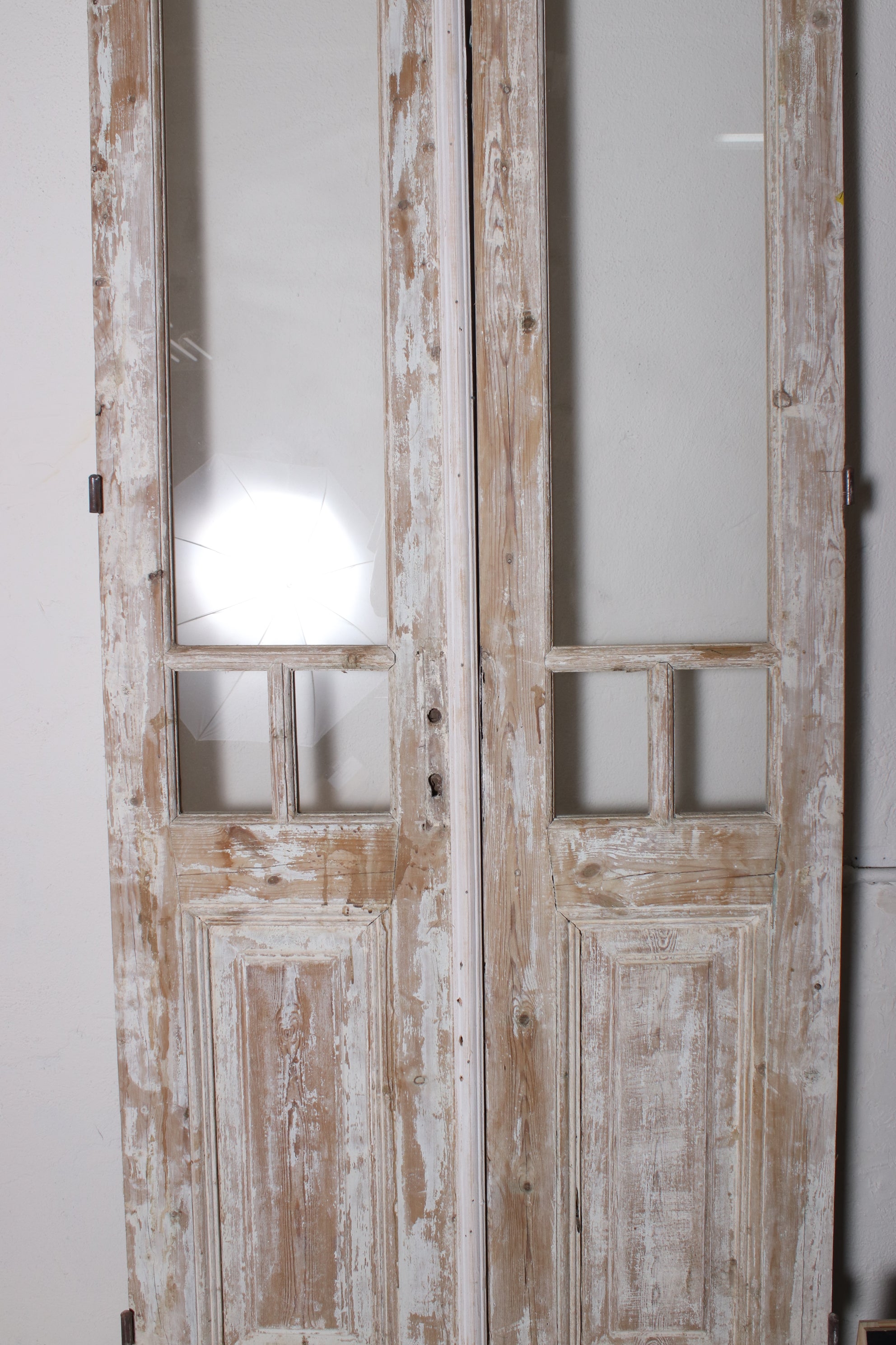 VINTAGE DBL FRENCH GLASS DOOR L039