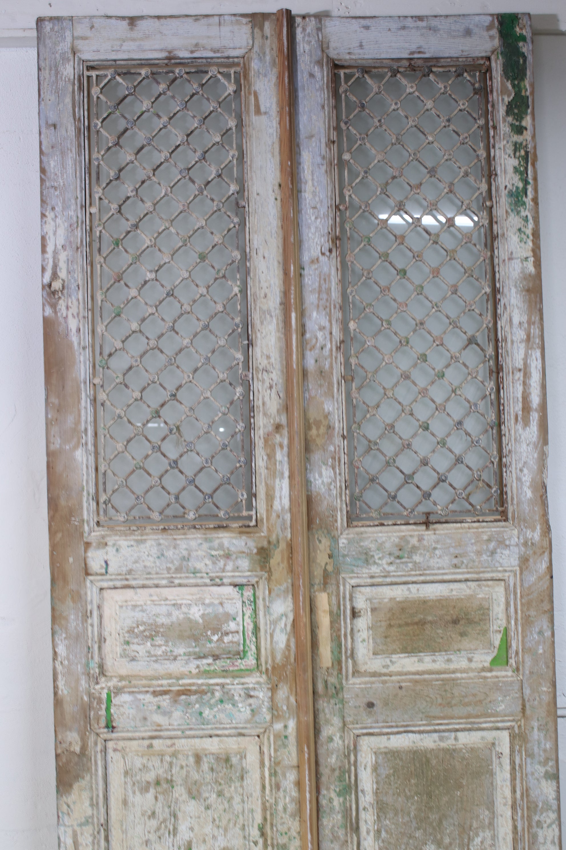 VINTAGE DBL GLASS METAL FRENCH DOOR L055