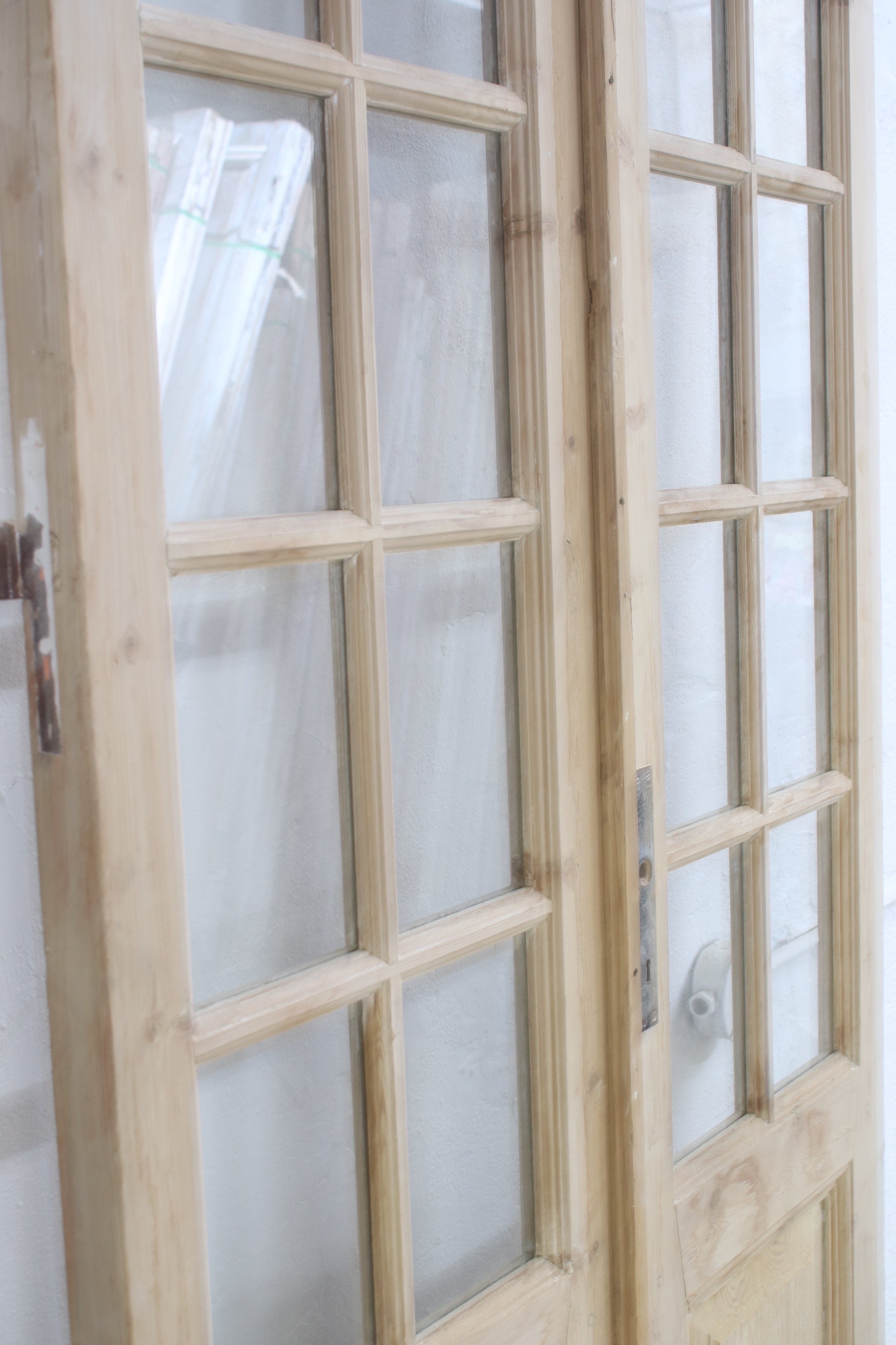 VINTAGE DBL FRENCH  GLASS DOOR L068