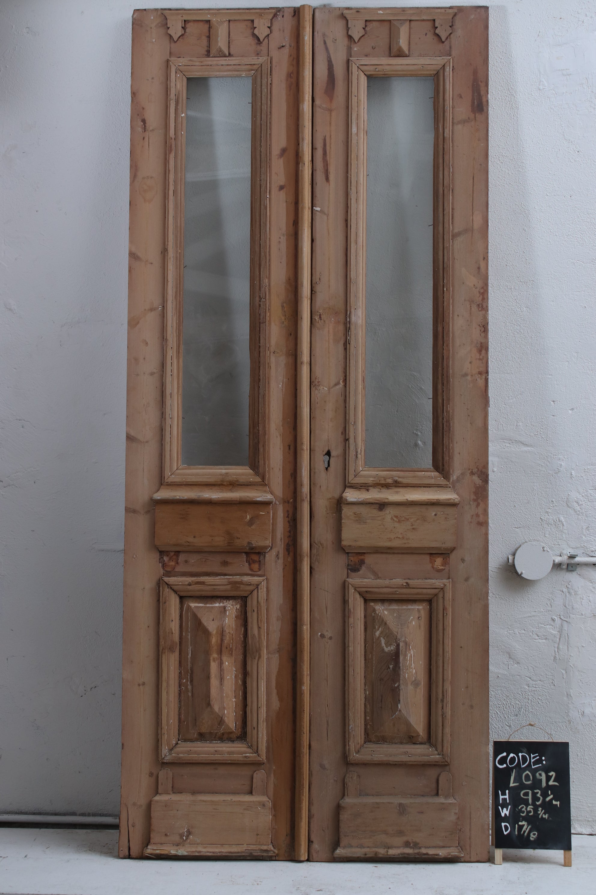 VINTAGE DBL FRENCH  GLASS DOOR L092