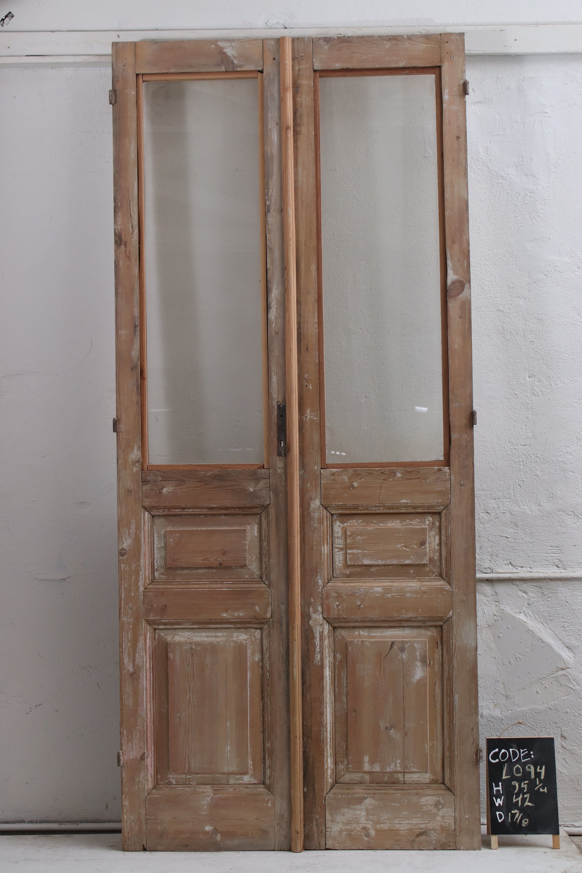 VINTAGE DBL FRENCH  GLASS DOOR L094