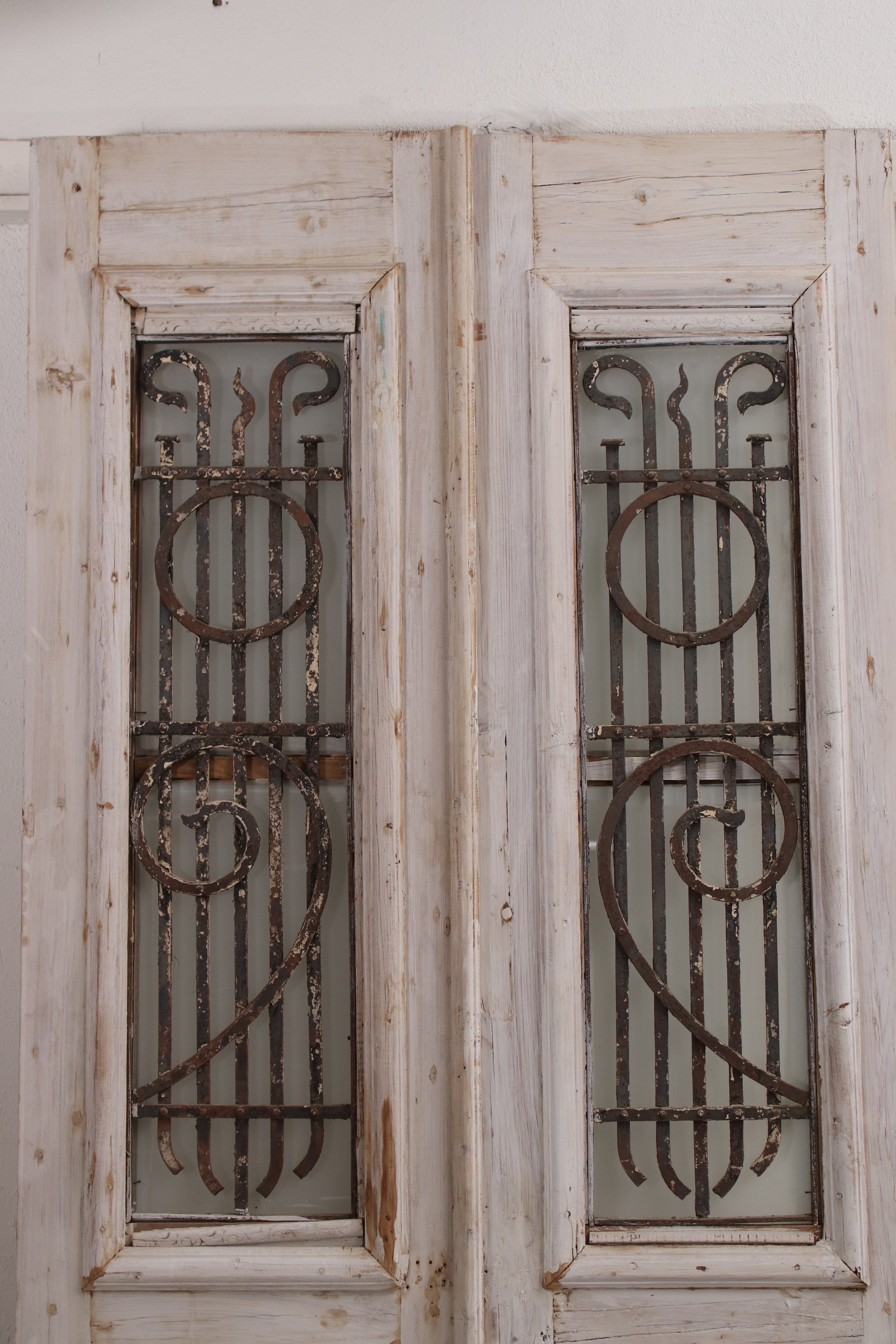 VINTAGE DBL GLASS METAL FRENCH DOOR L096