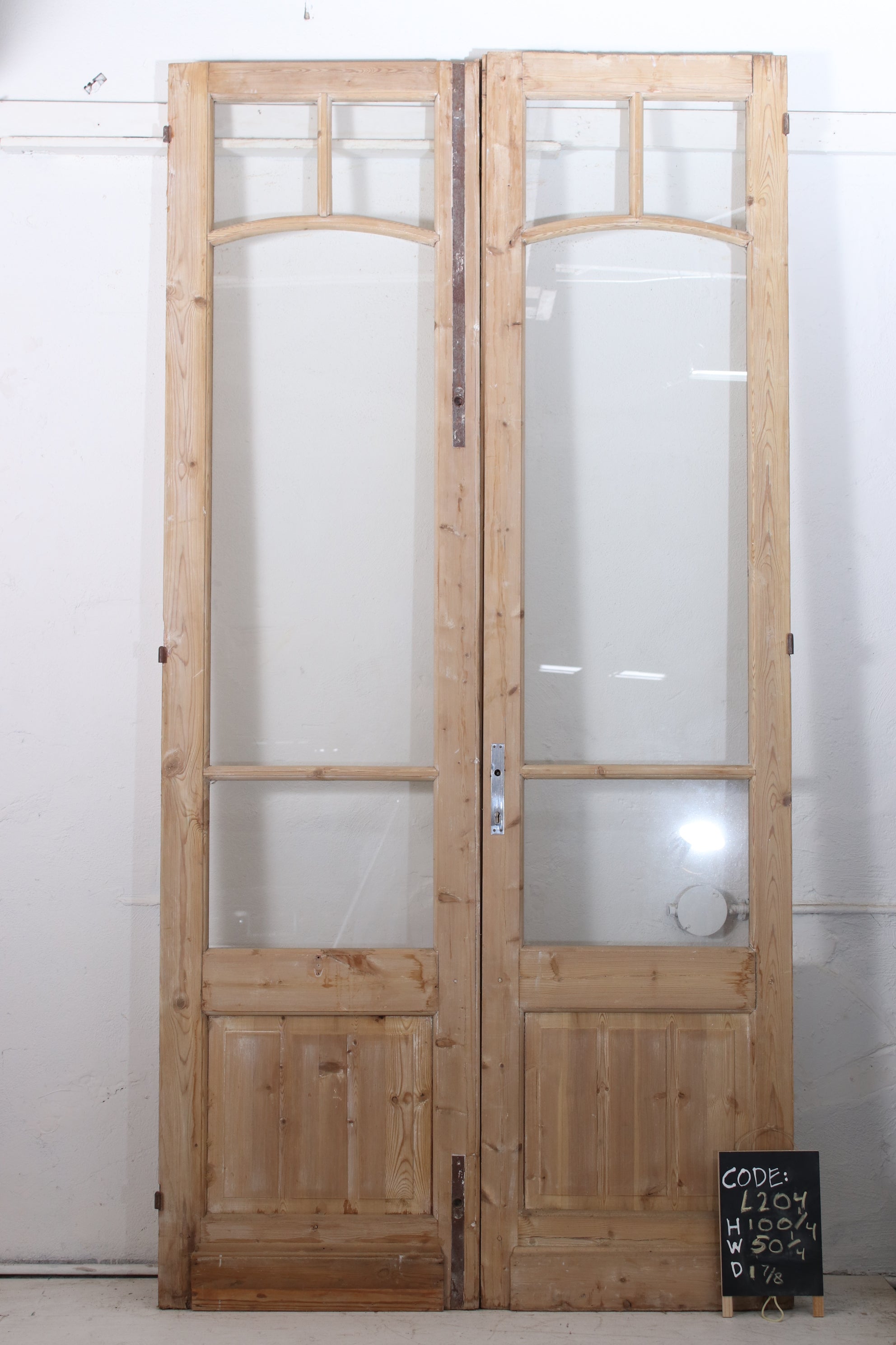 VINTAGE DBL FRENCH  GLASS DOOR L204