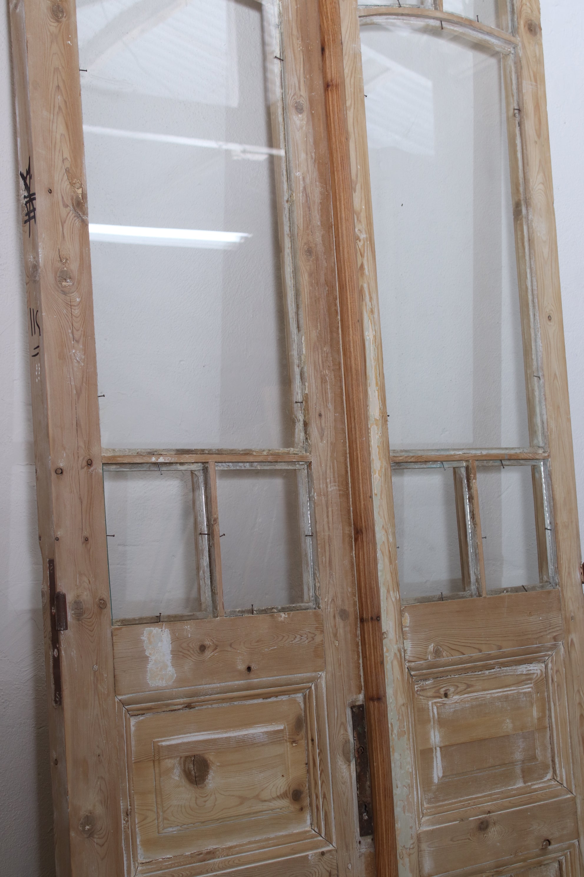 VINTAGE DBL FRENCH  GLASS DOOR L197