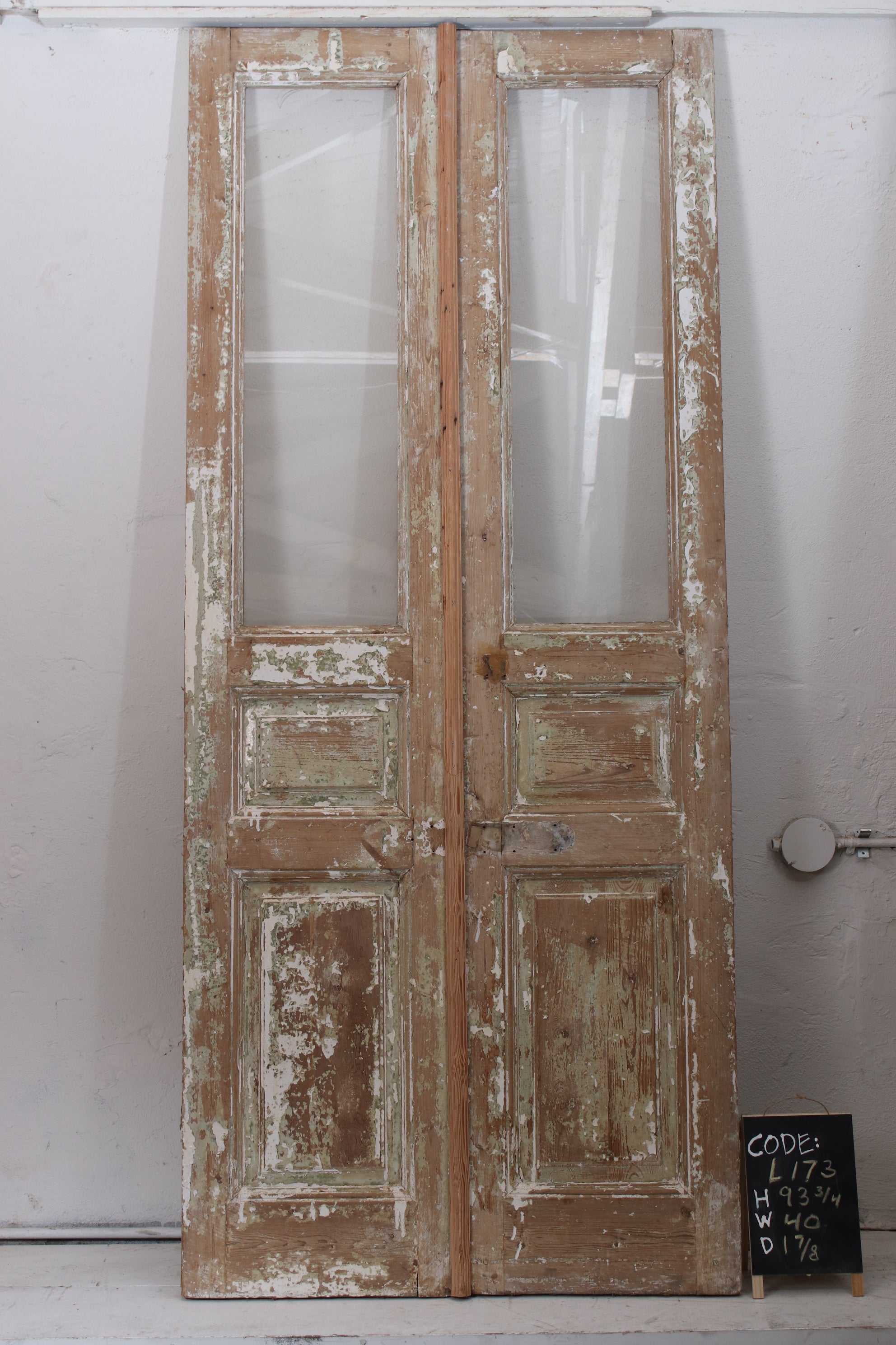 VINTAGE DBL FRENCH DOOR L173
