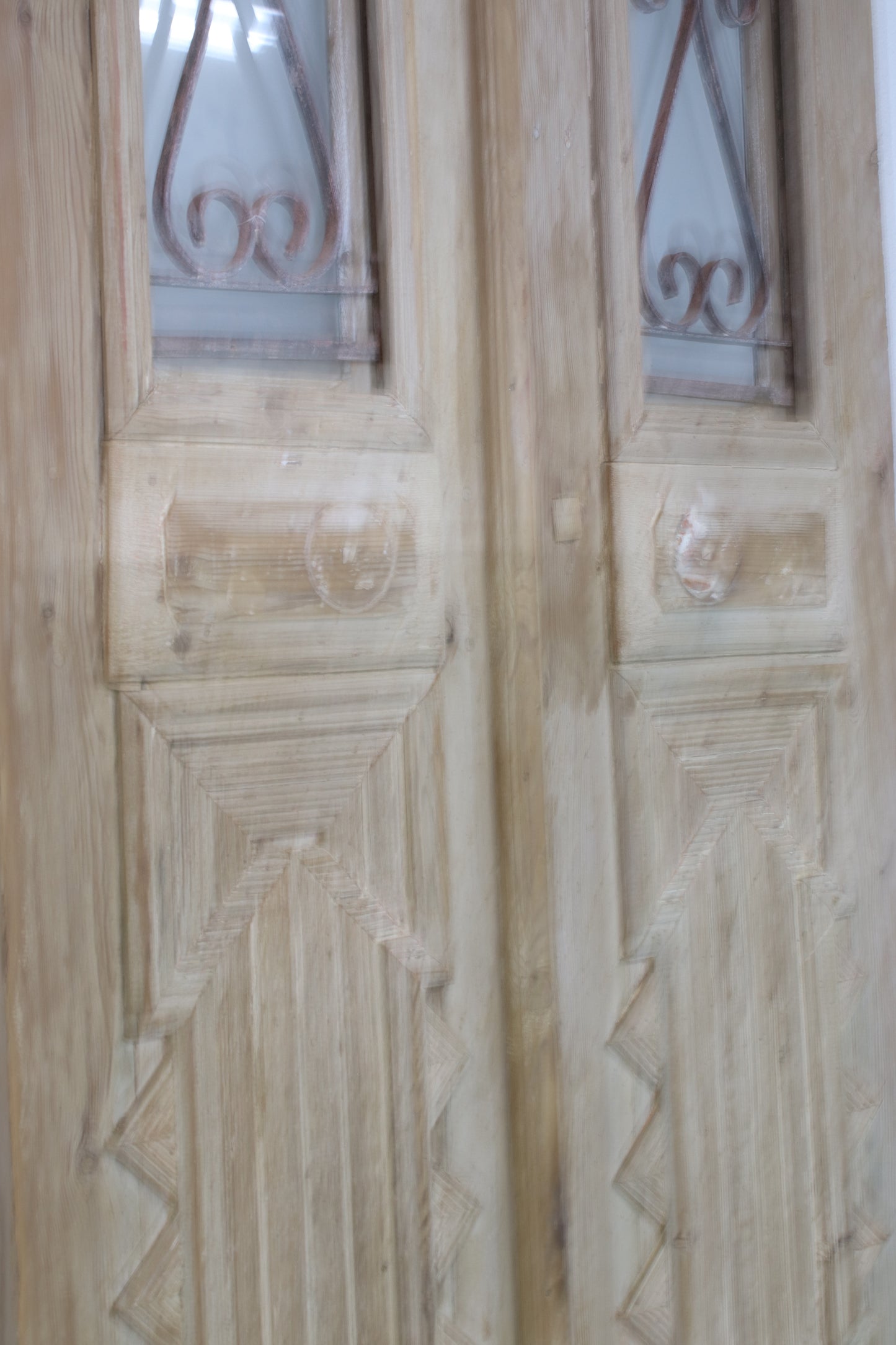 VINTAGE DBL FRENCH METAL GLASS DOOR L152