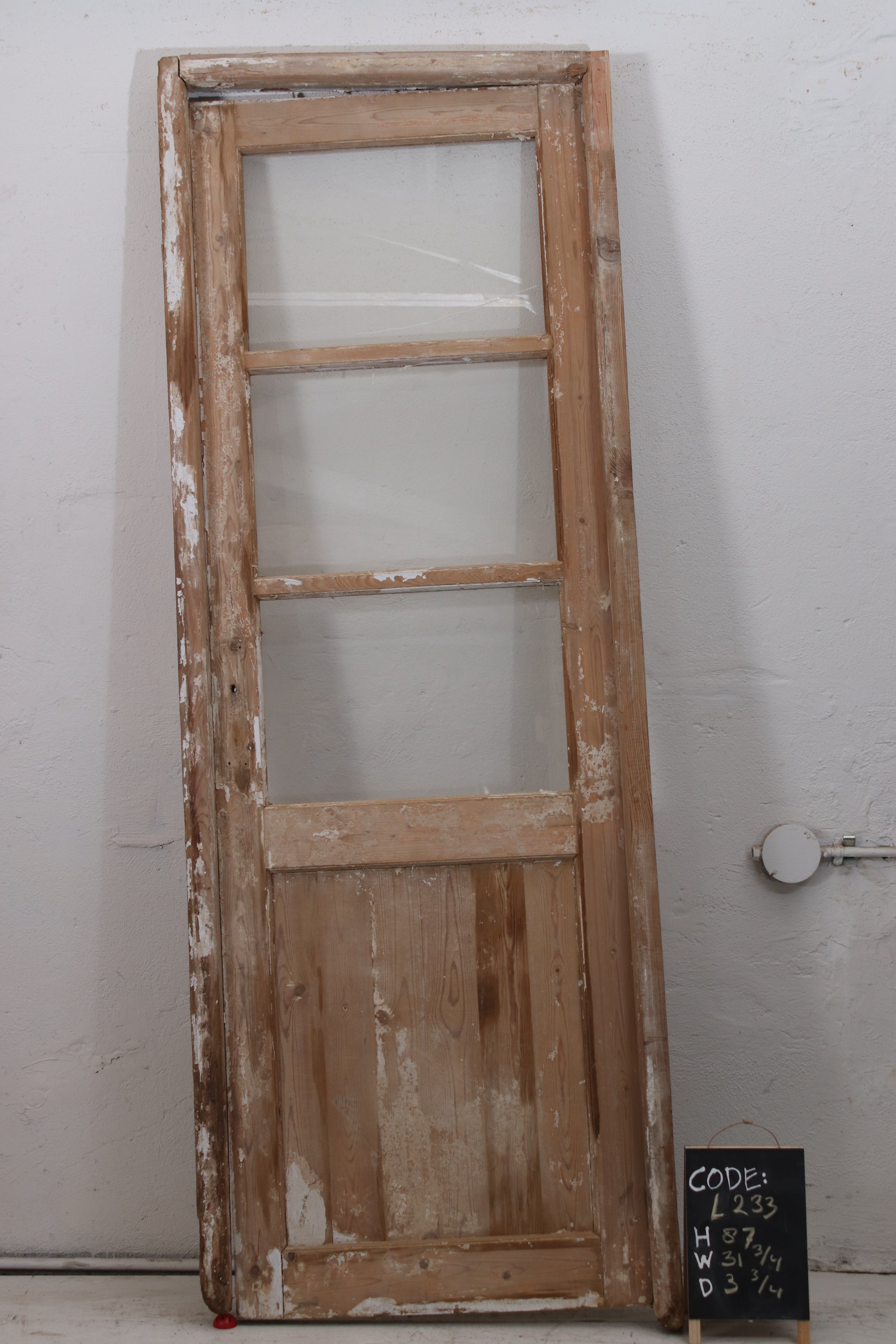 VINTAGE SINGLE GLASS DOOR L233