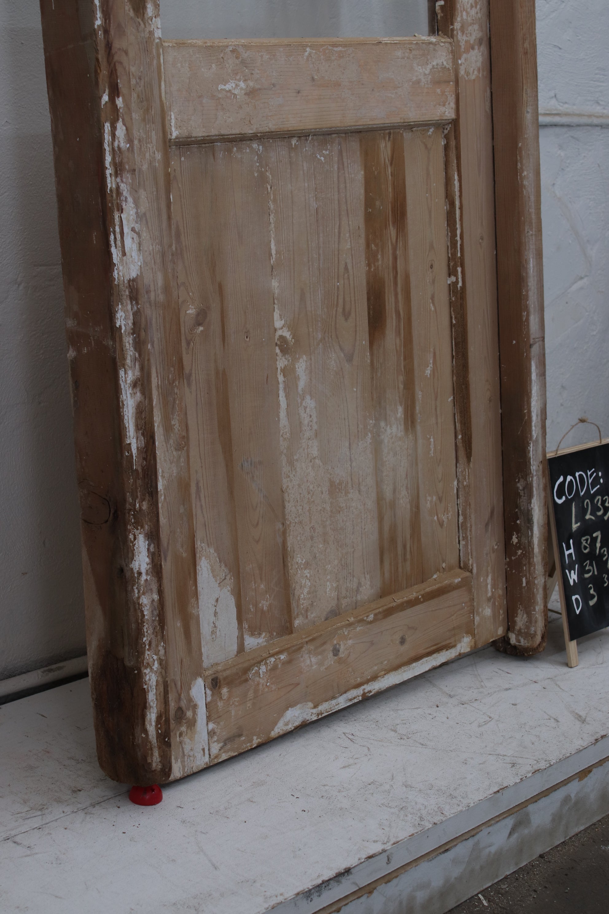 VINTAGE SINGLE GLASS DOOR L233