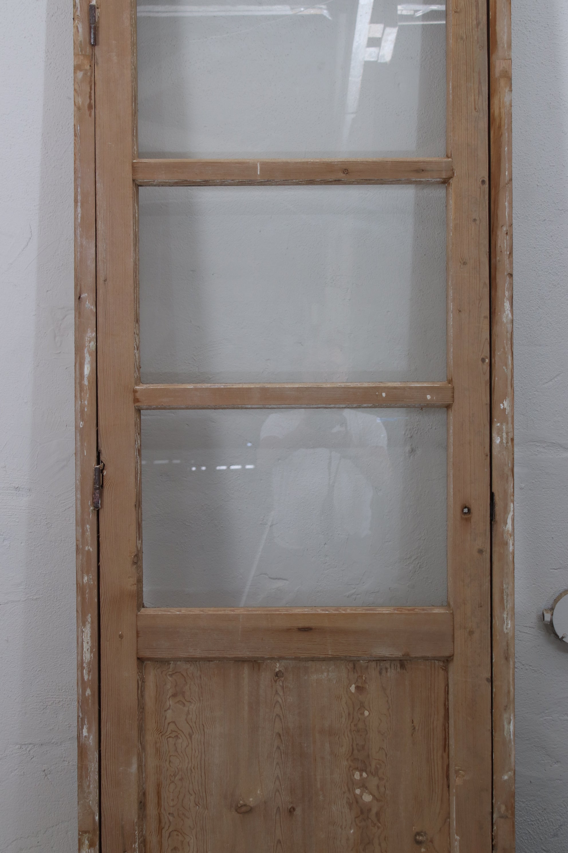 VINTAGE SINGLE GLASS DOOR L237