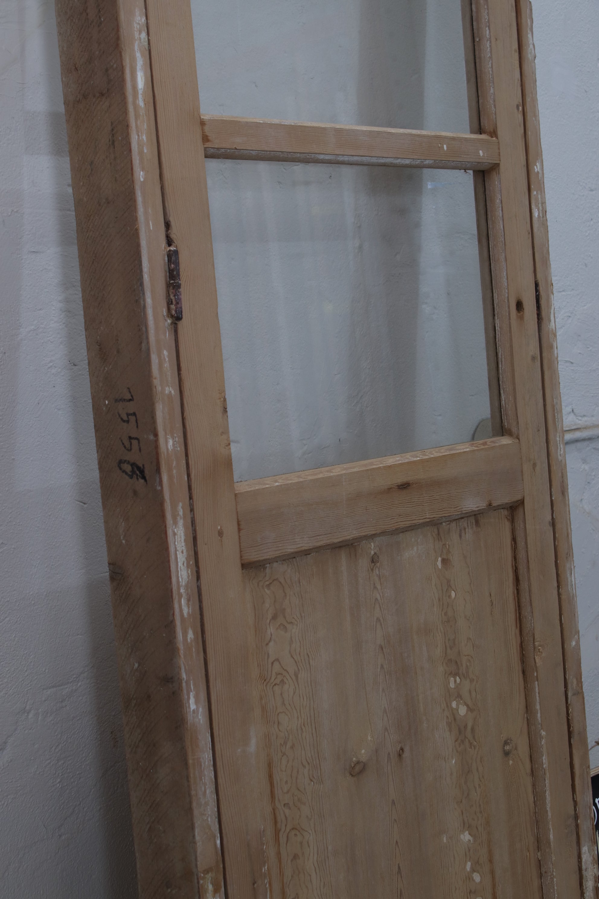 VINTAGE SINGLE GLASS DOOR L237