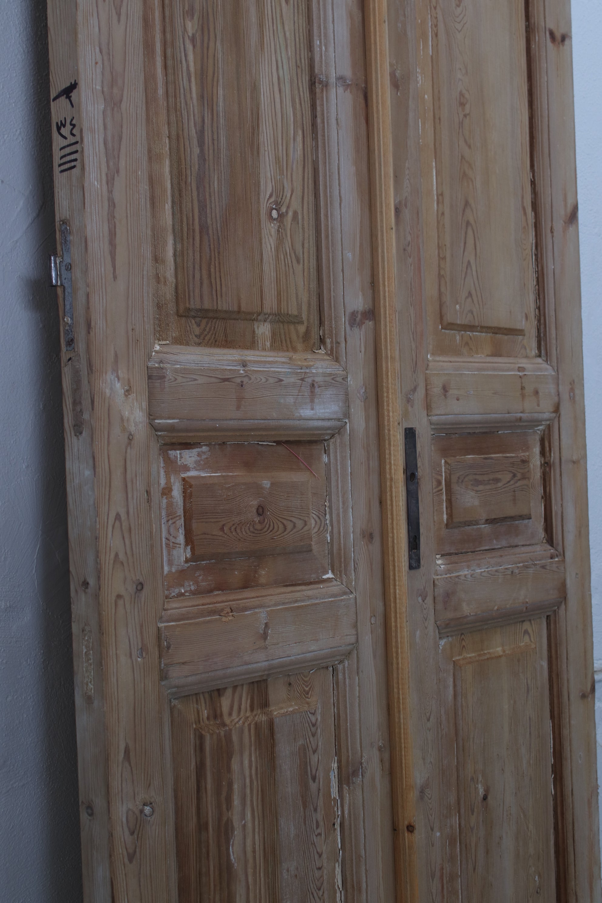 VINTAGE DOUBLE DOOR L256