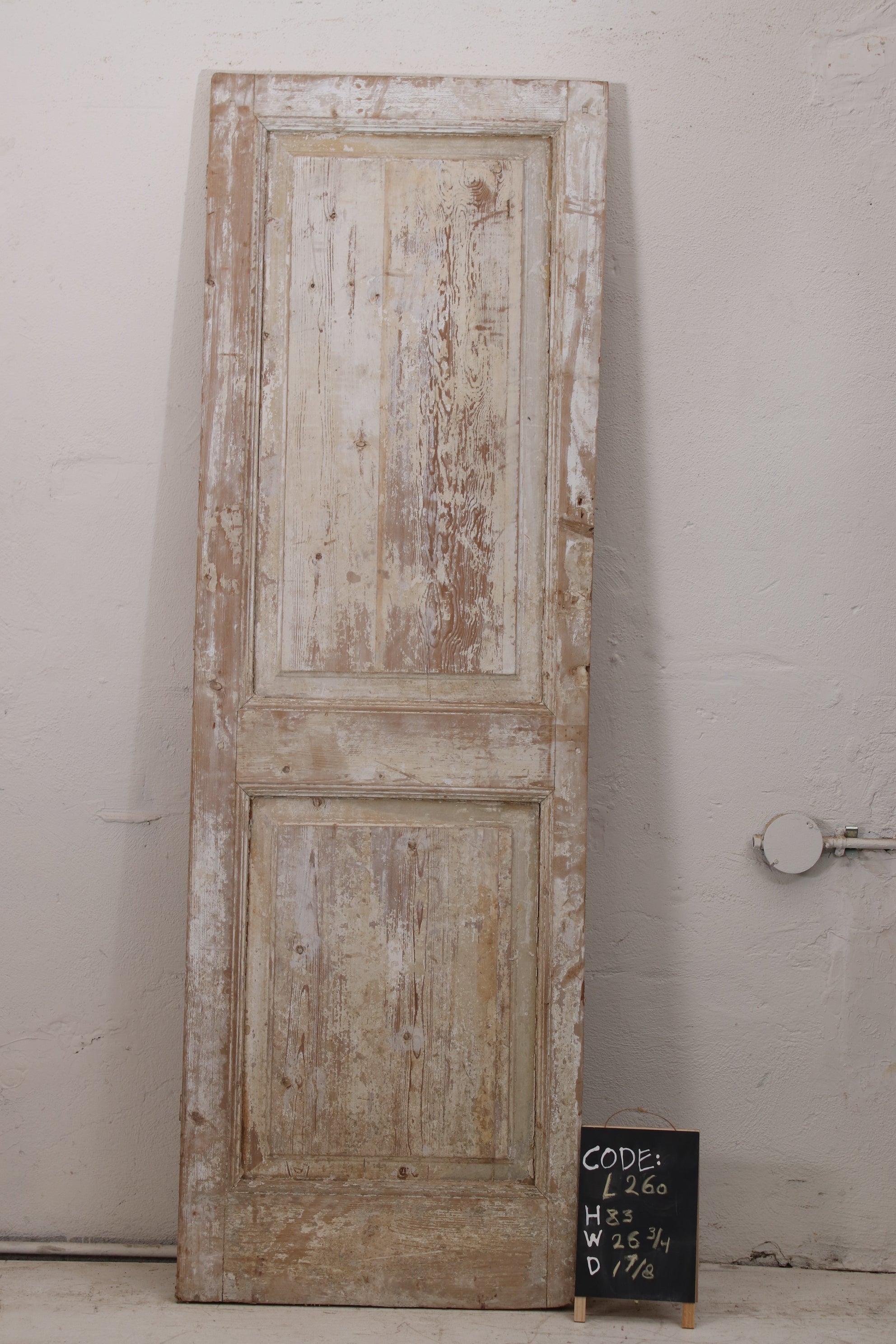 VINTAGE SINGLE DOOR L260