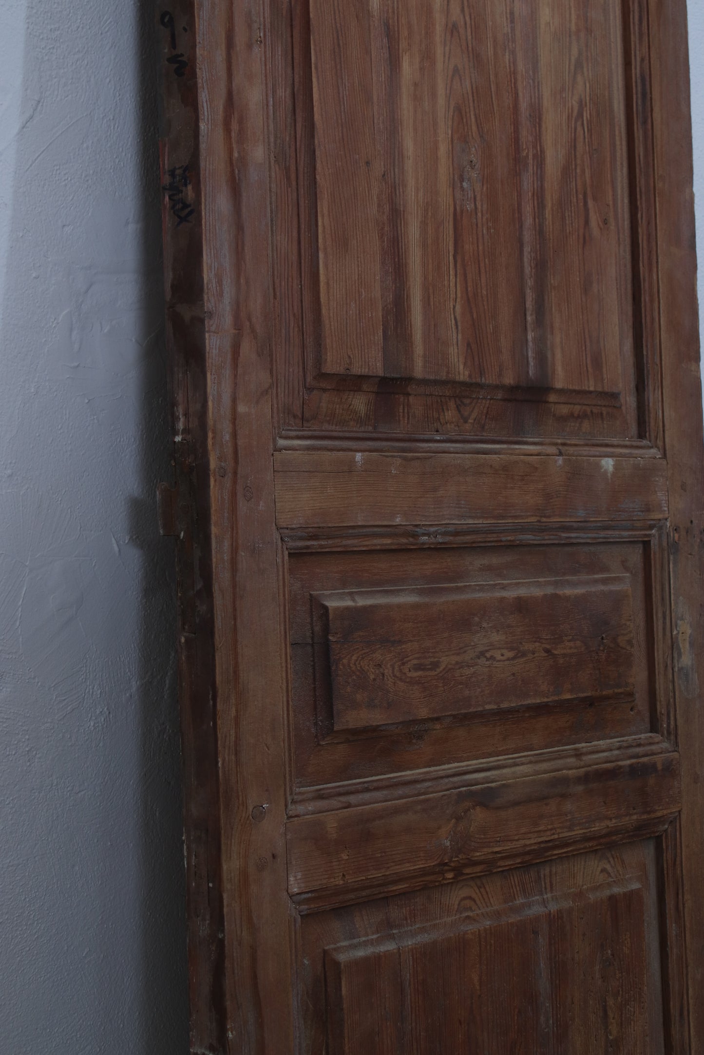 VINTAGE SINGLE DOOR L261