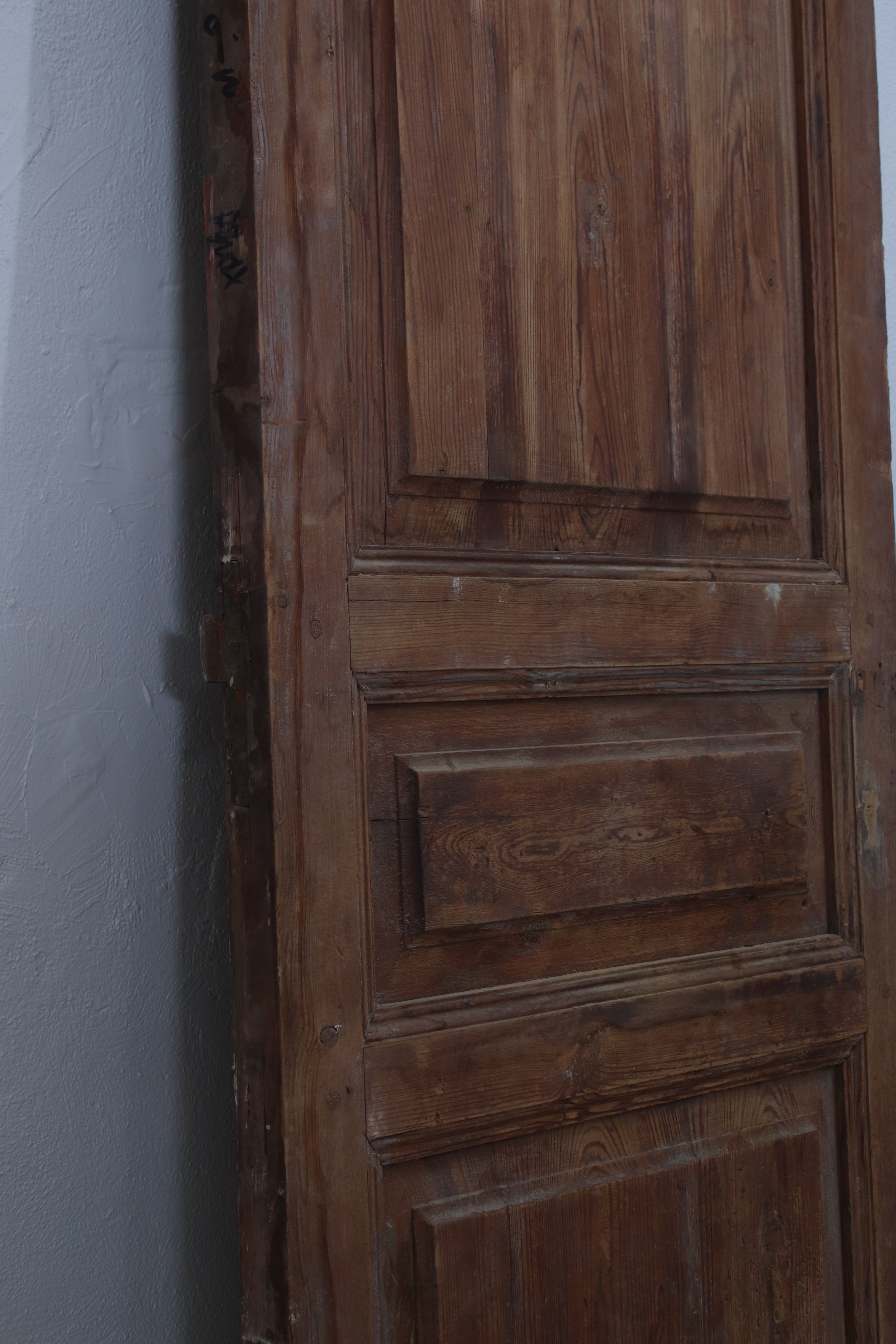 VINTAGE SINGLE DOOR L261