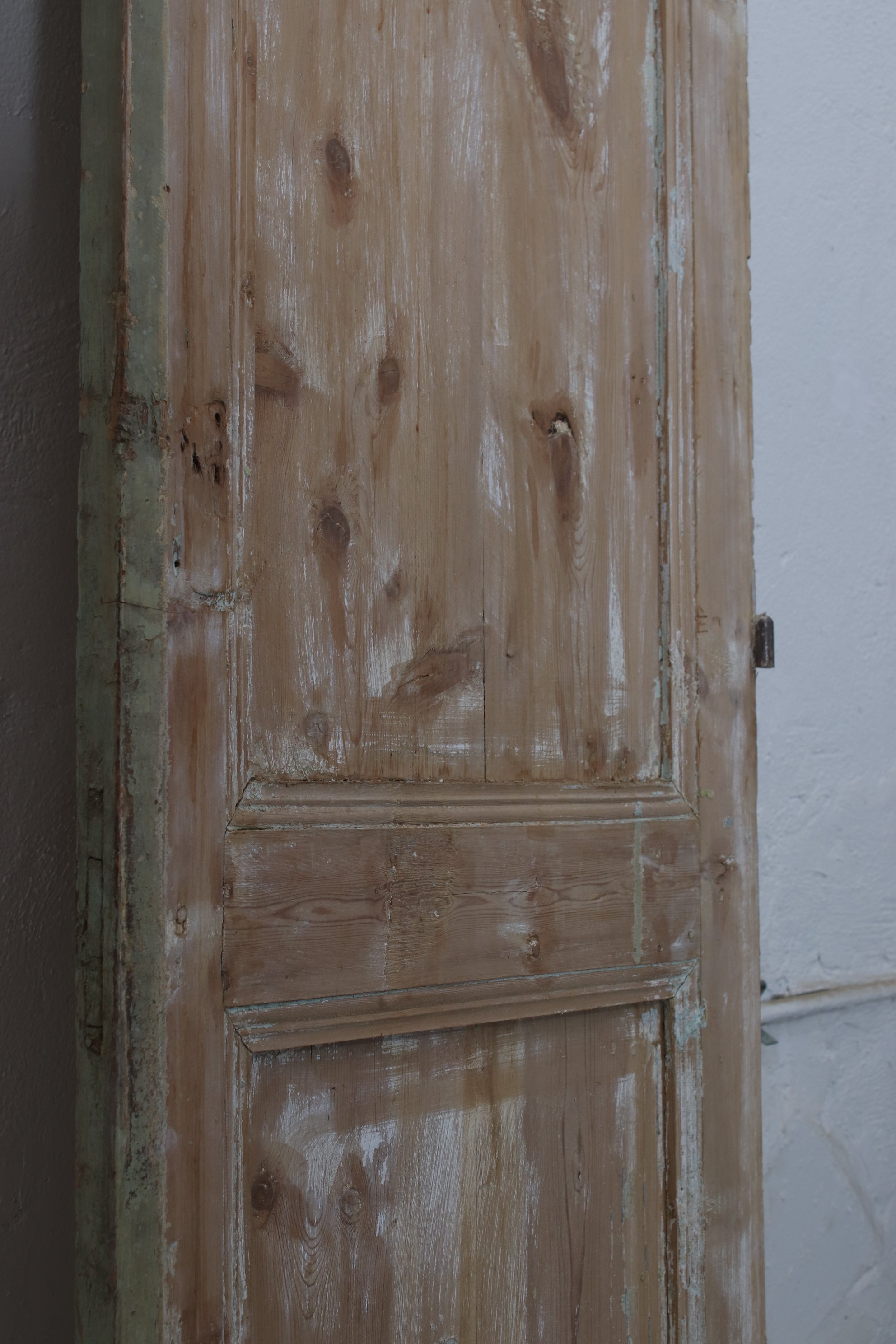 VINTAGE SINGLE DOOR L262
