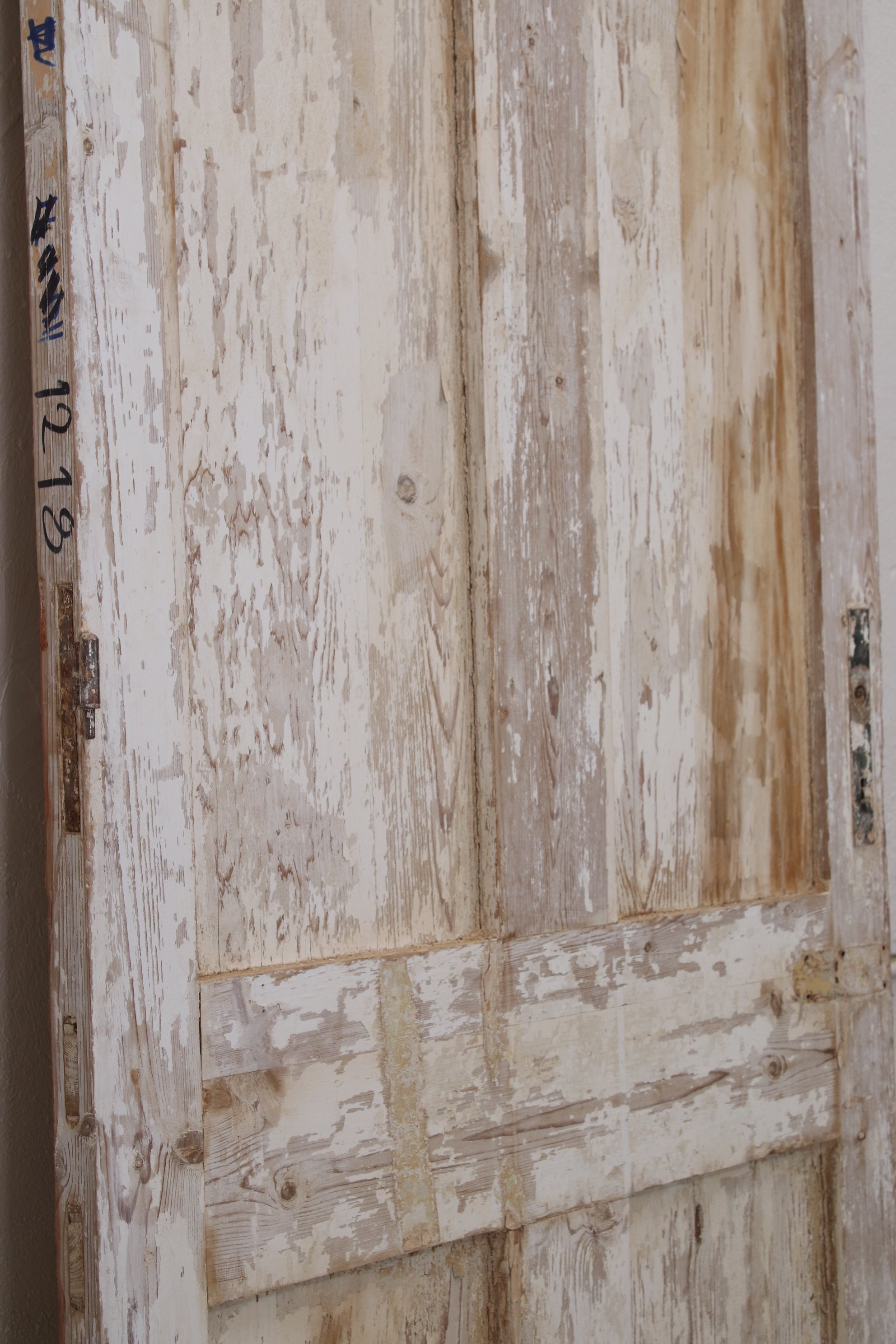 VINTAGE SINGLE DOOR L264