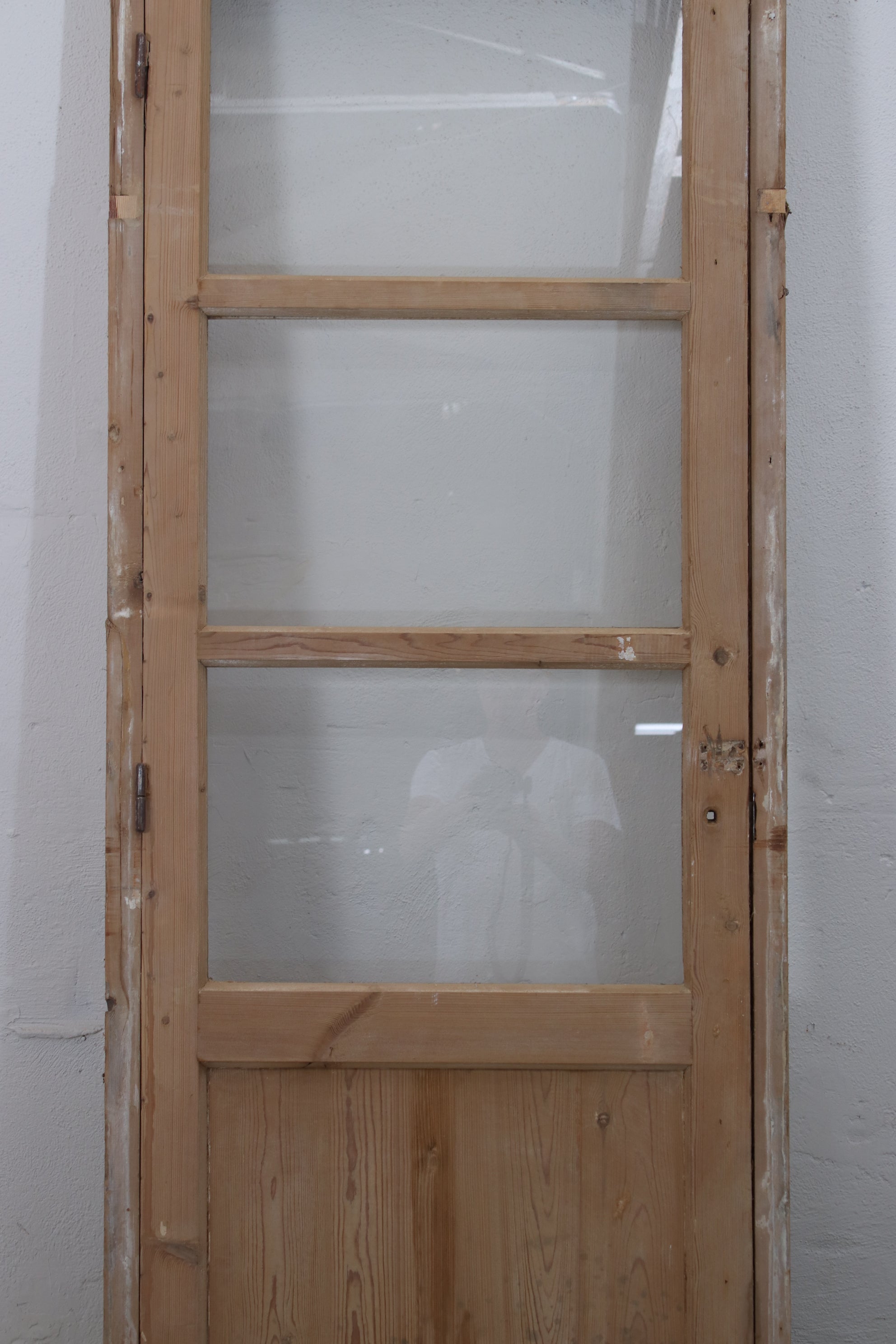 VINTAGE SINGLE GLASS DOOR L266