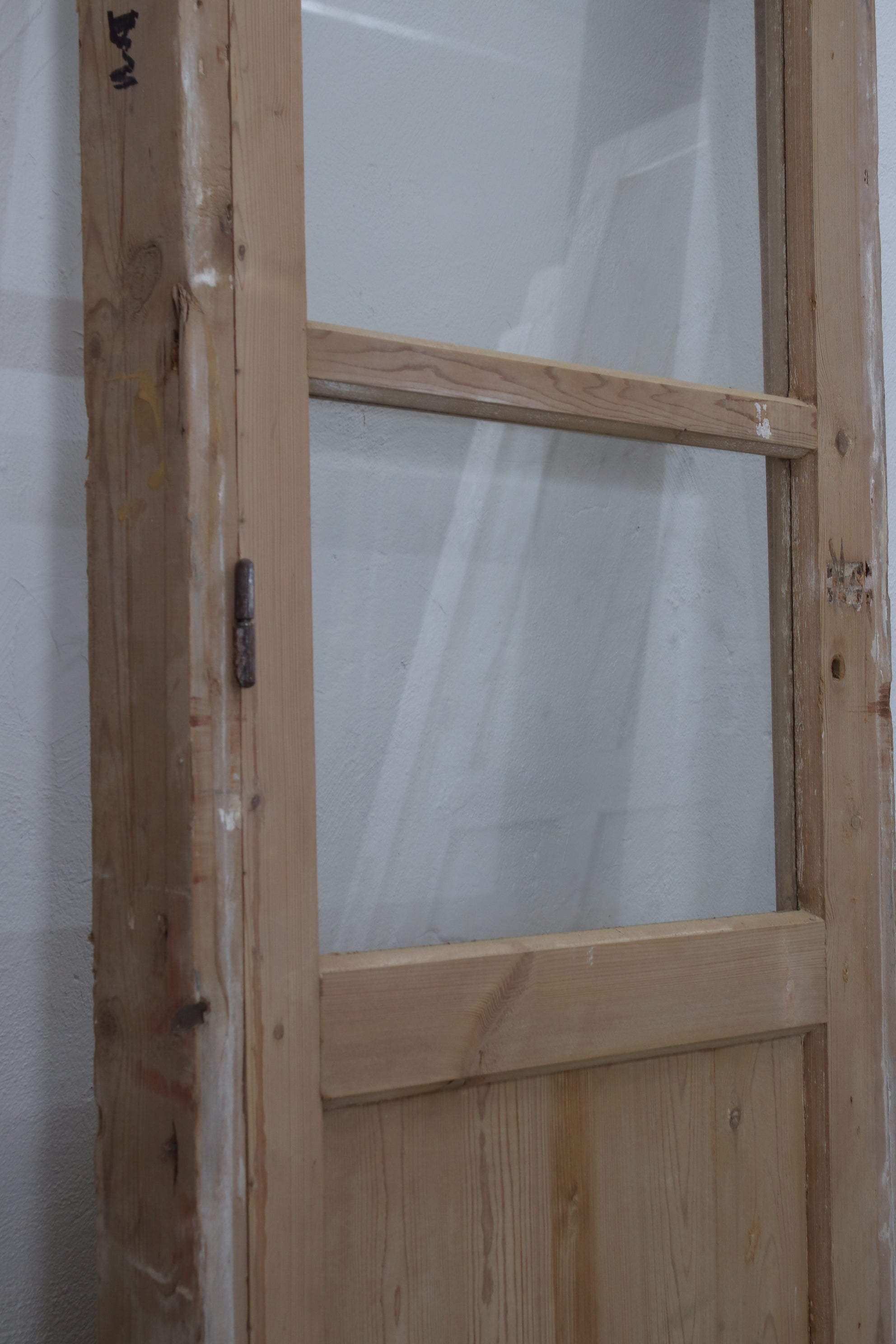 VINTAGE SINGLE GLASS DOOR L266