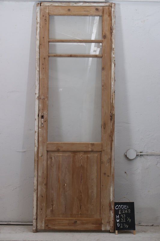 VINTAGE SINGLE GLASS DOOR L268