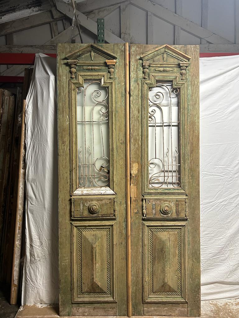 VINTAGE DBL FRENCH METAL GLASS DOOR L146