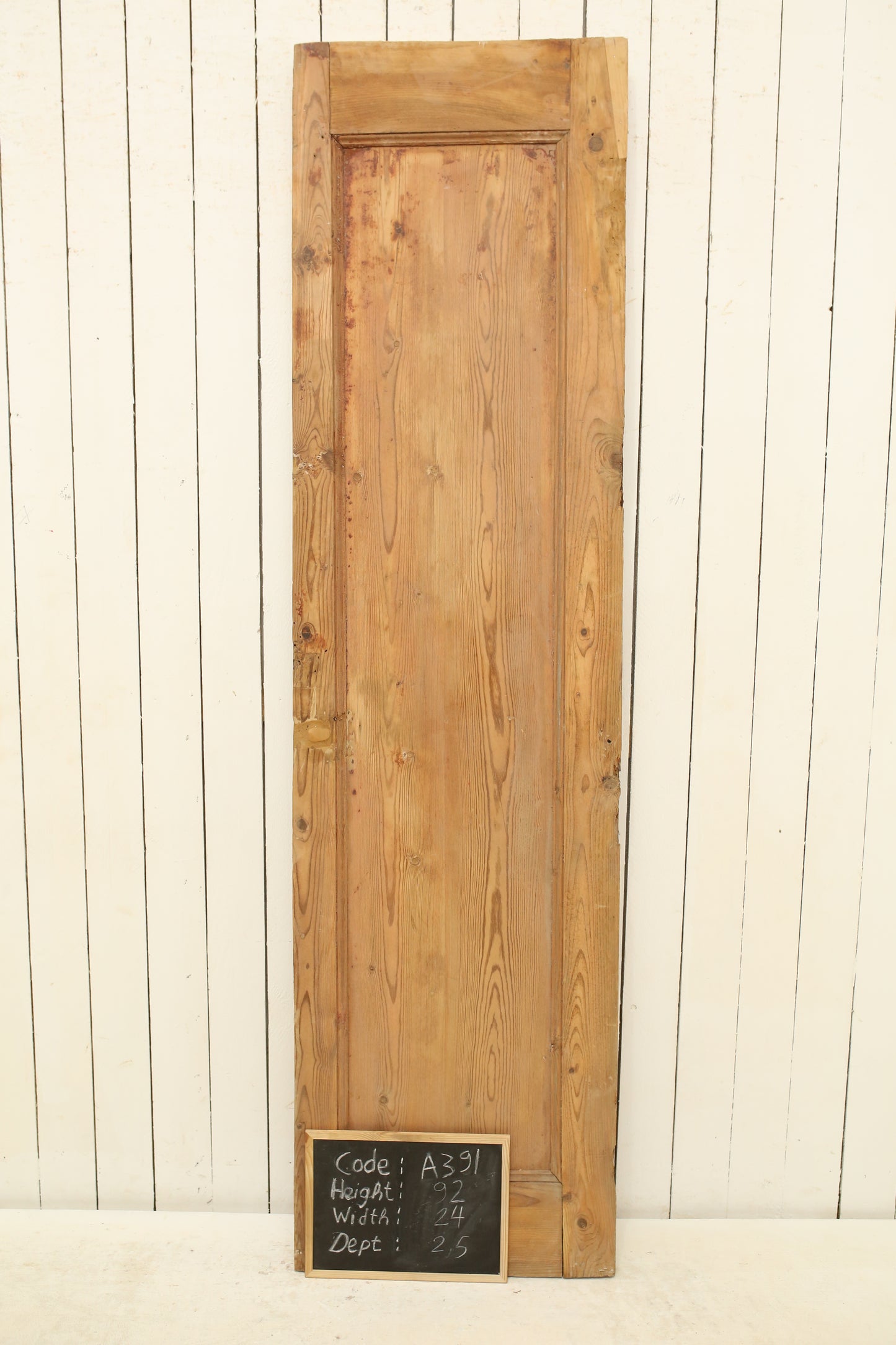 VINTAGE SINGLE DOOR A391