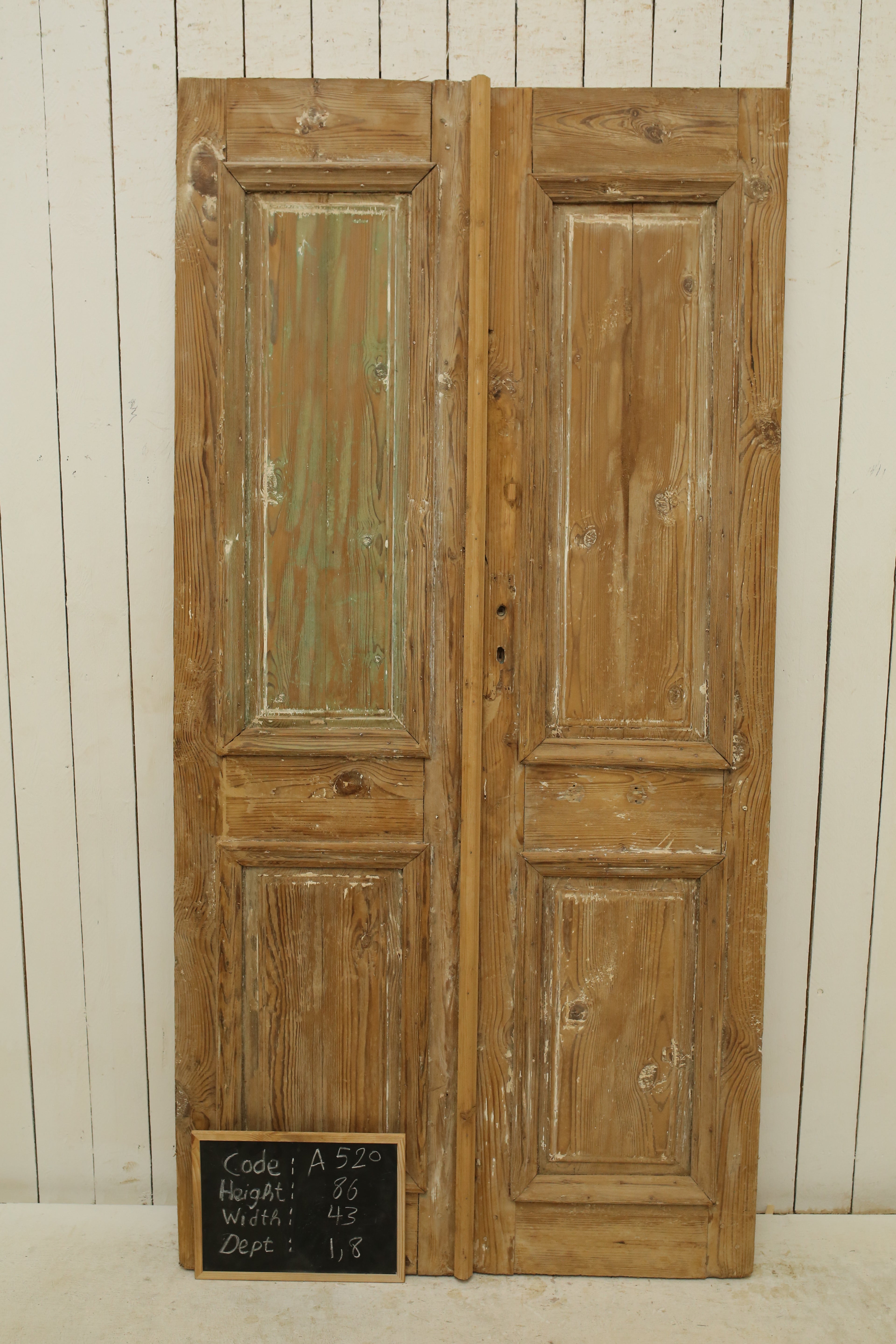 VINTAGE DBL FRENCH DOOR A520