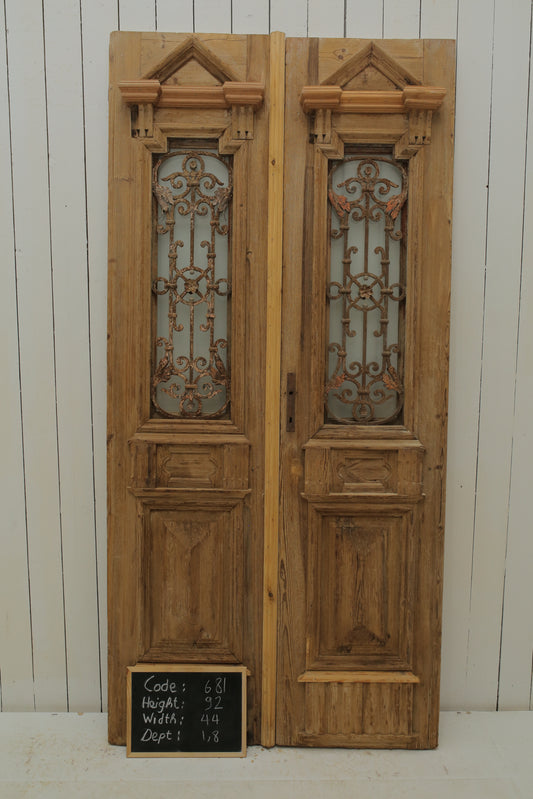 VINTAGE DBL FRENCH METAL DOOR 681