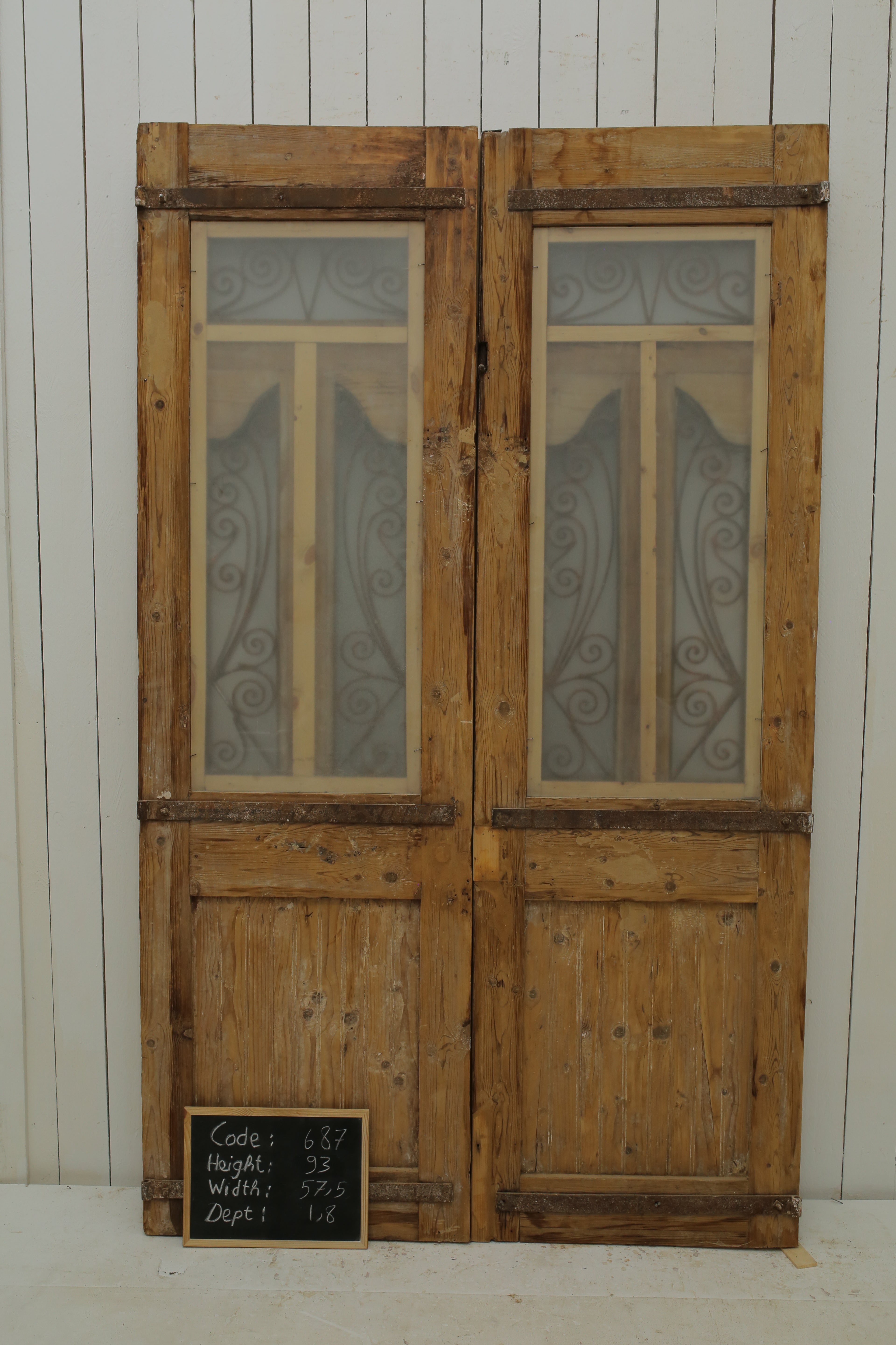 VINTAGE DBL FRENCH METAL DOOR A687