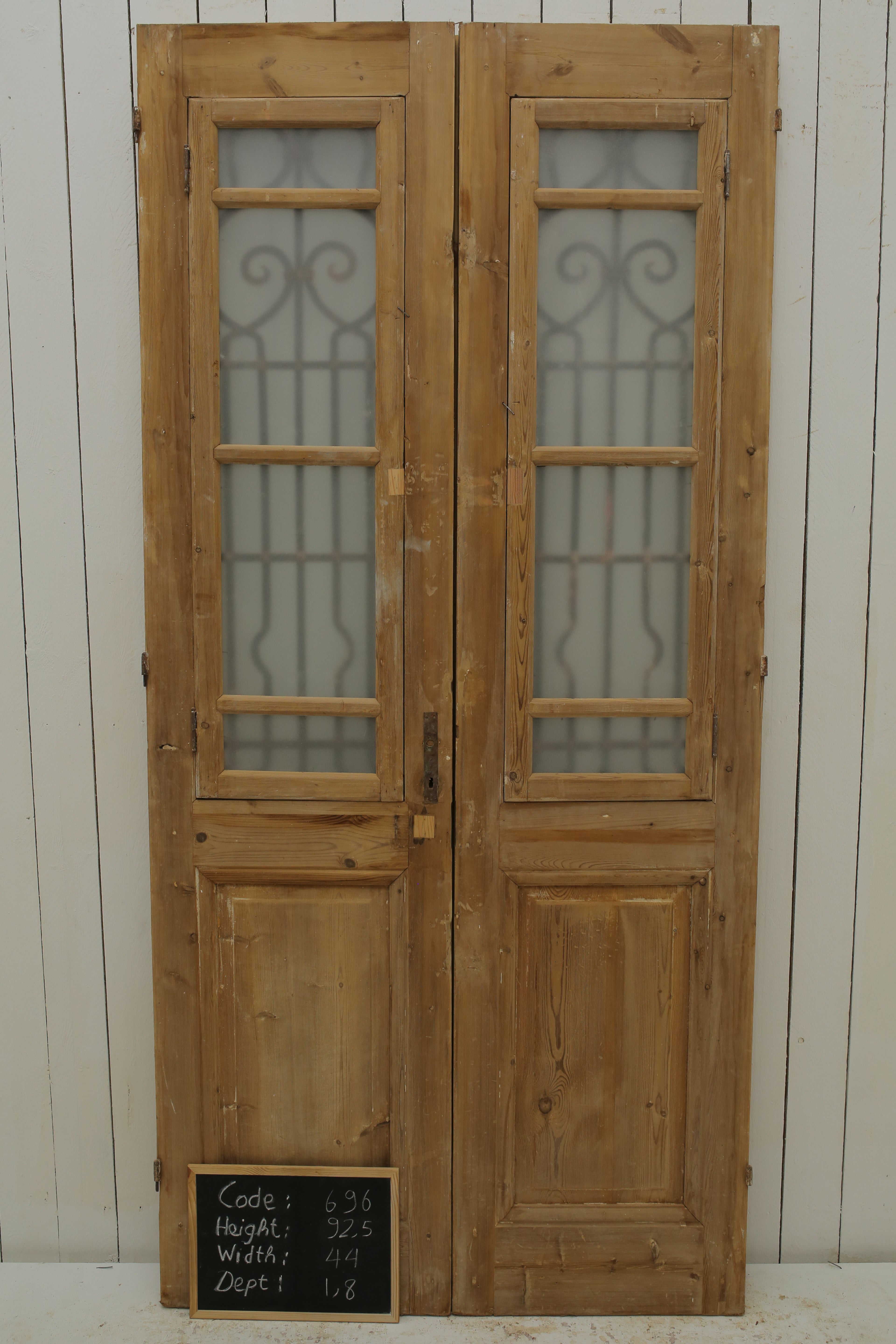 VINTAGE DBL FRENCH METAL DOOR A696