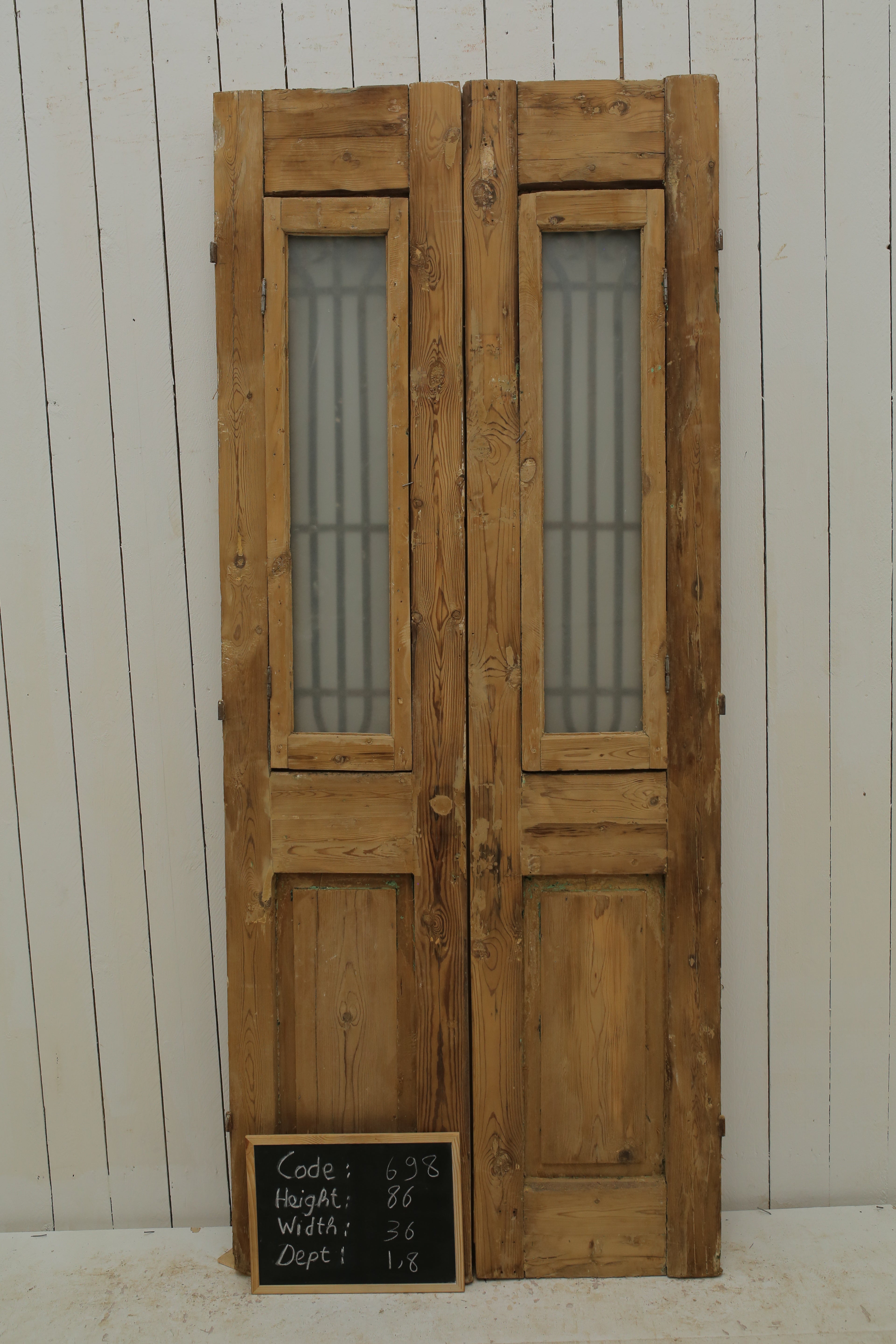 VINTAGE DBL FRENCH METAL DOOR A698