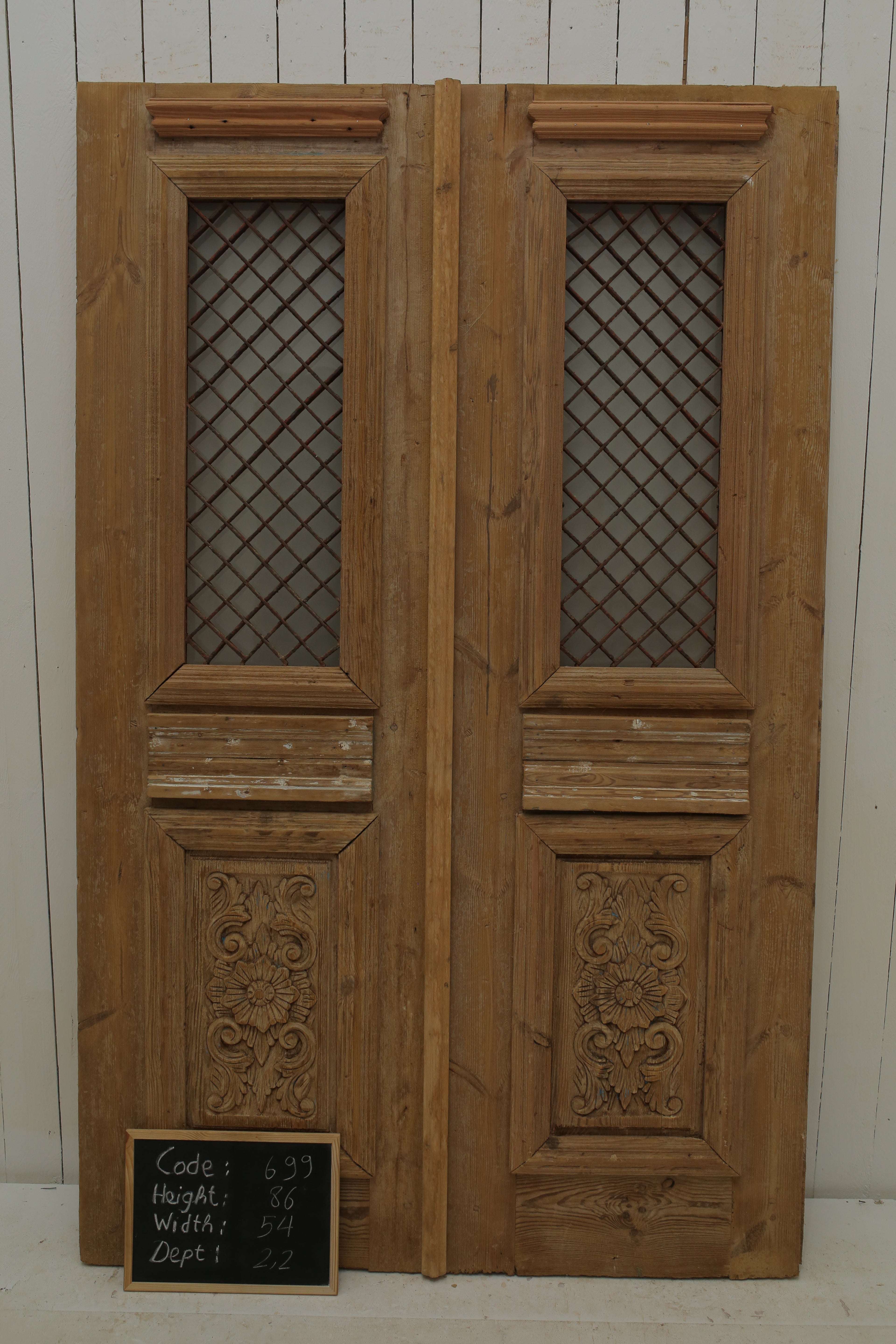 VINTAGE DBL FRENCH METAL DOOR A699