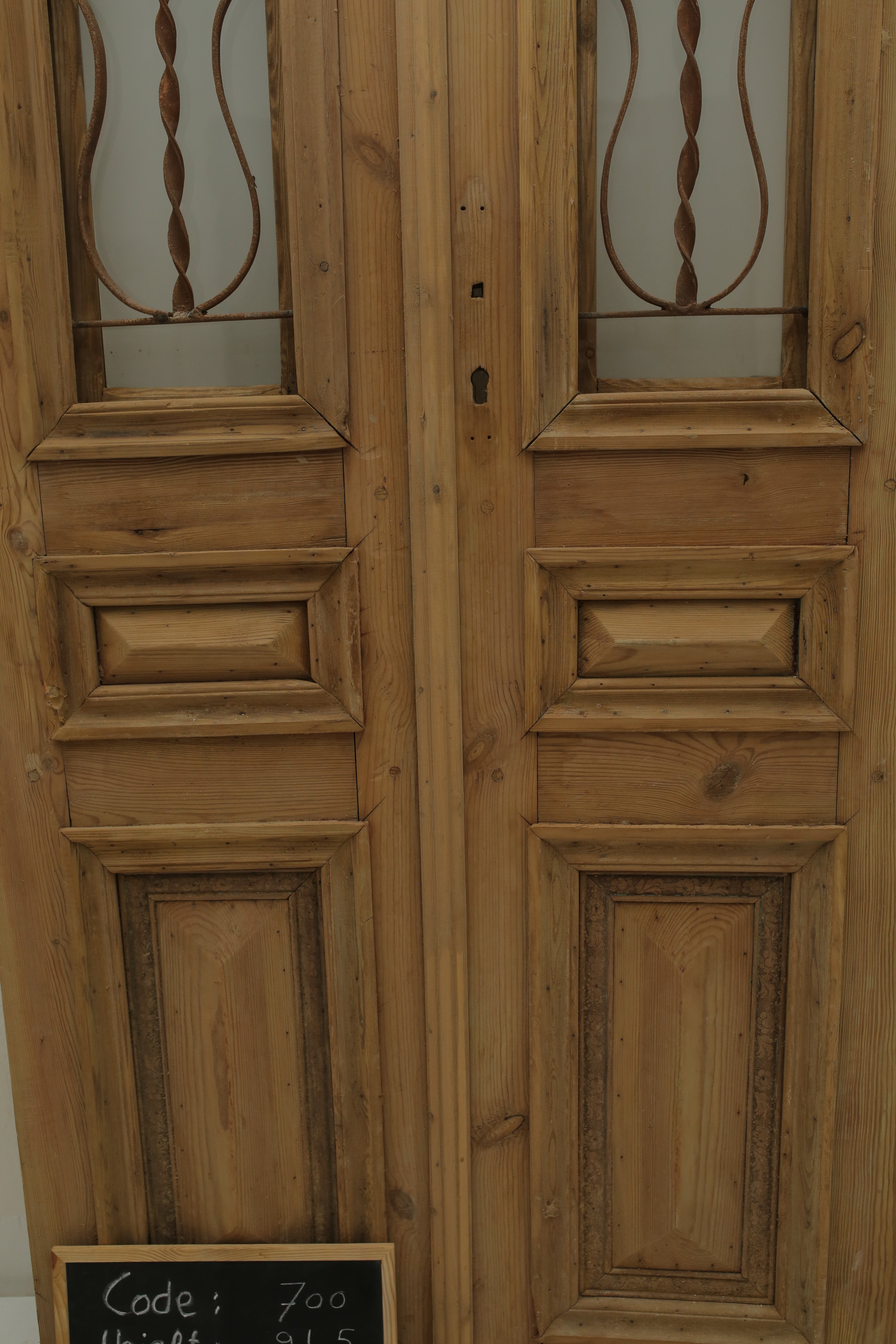 VINTAGE DBL FRENCH METAL DOOR 700