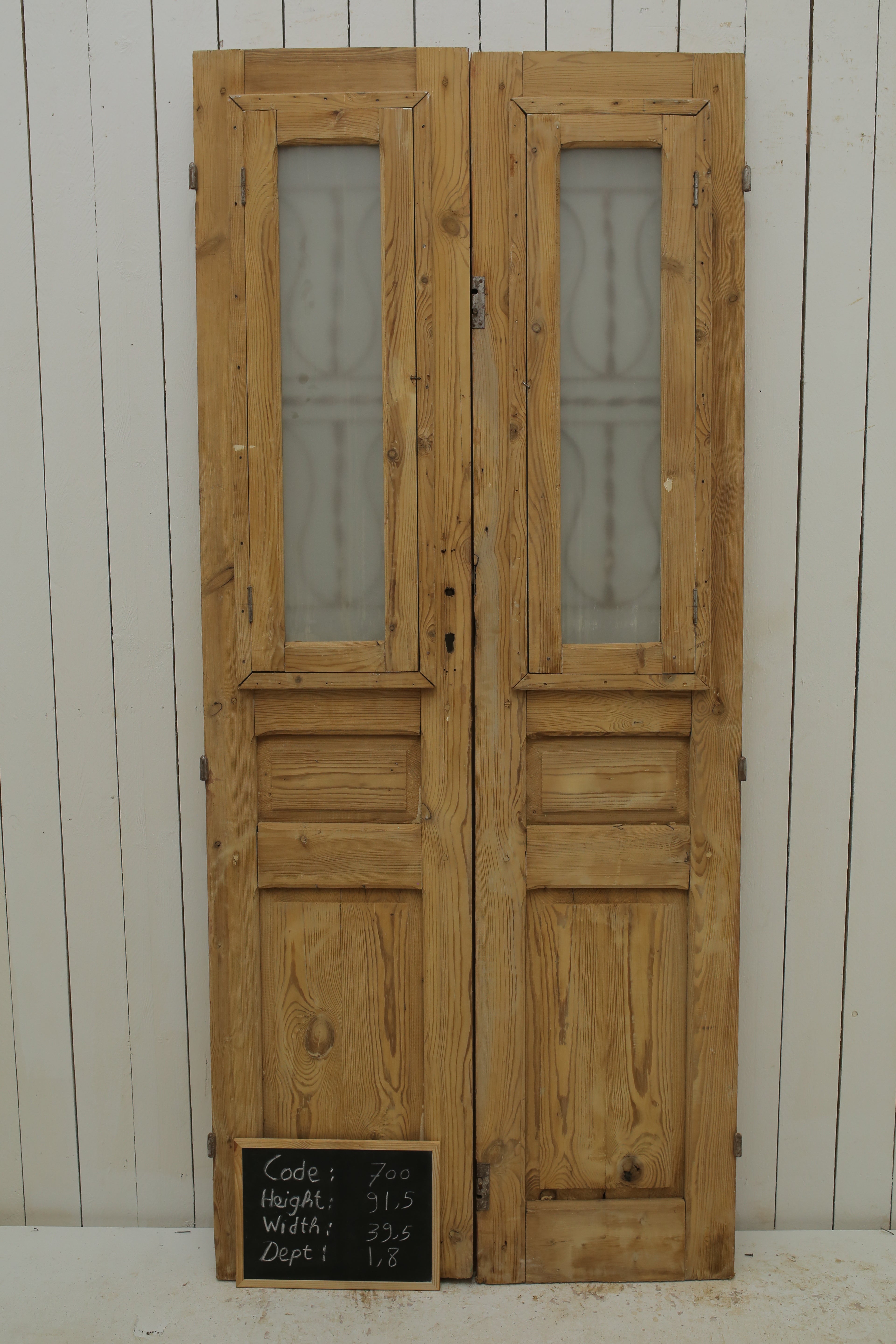 VINTAGE DBL FRENCH METAL DOOR 700