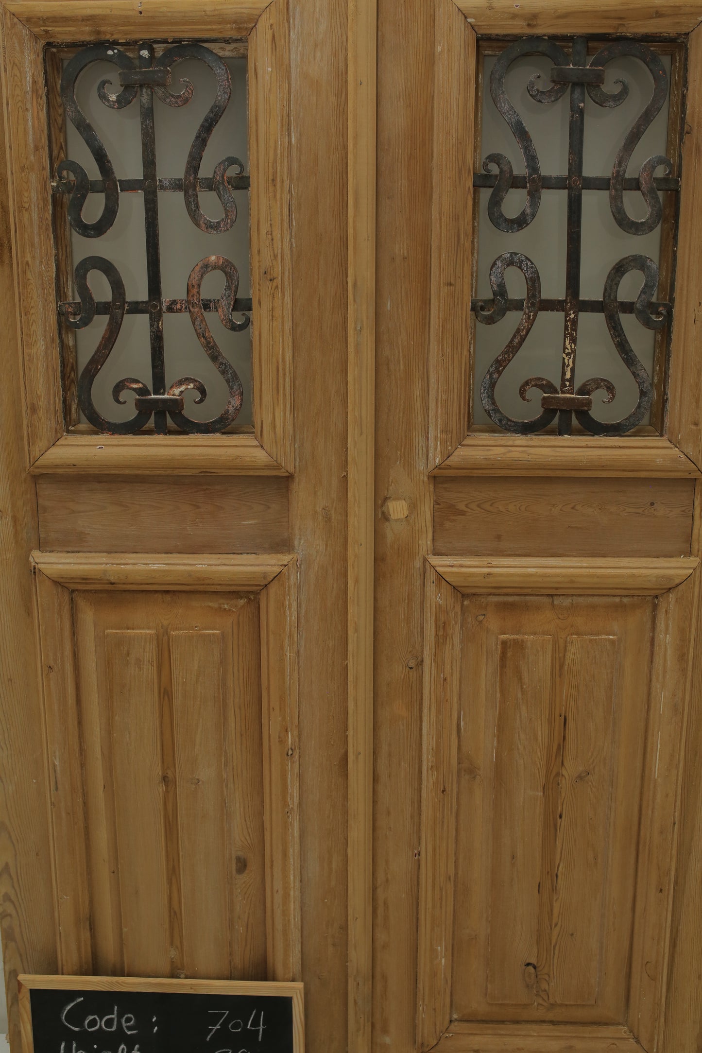 VINTAGE DBL FRENCH METAL DOOR 704